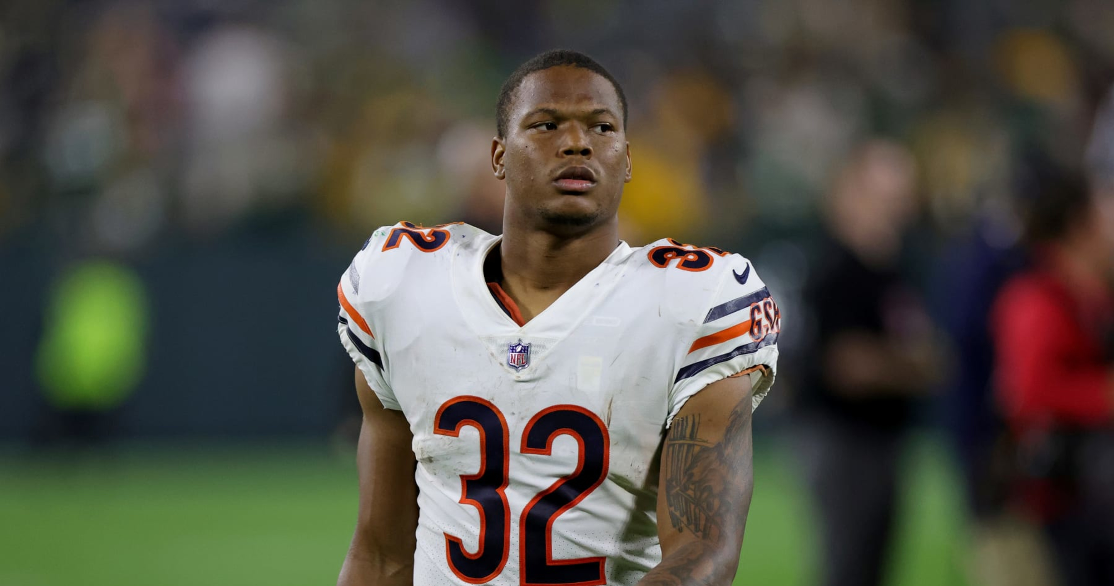 David Montgomery of the Chicago Bears runs against the Houston Texans