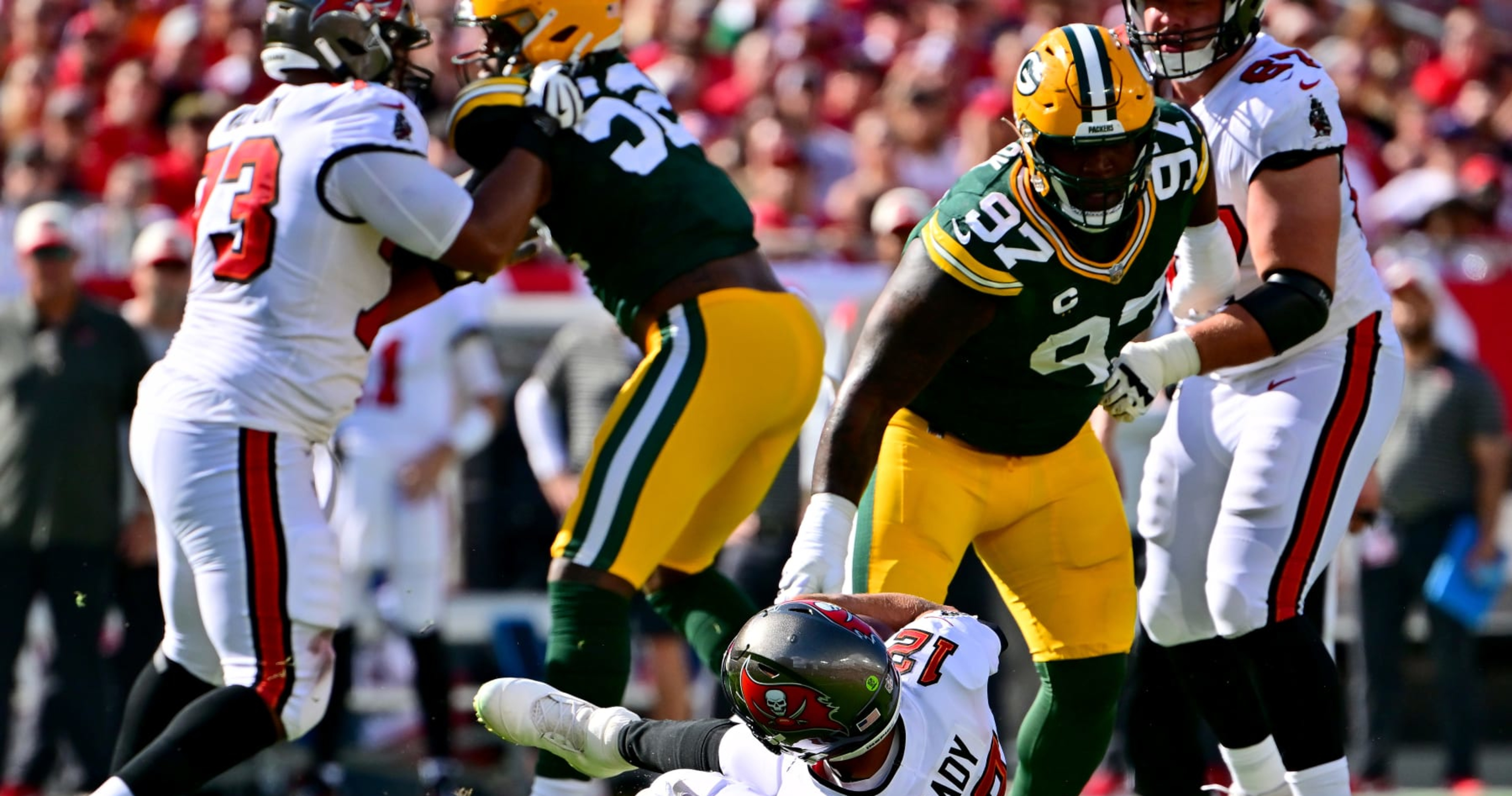 Buccaneers vs Packers: Tampa Bay's offensive woes continue in tight 14-12  loss to Green Bay