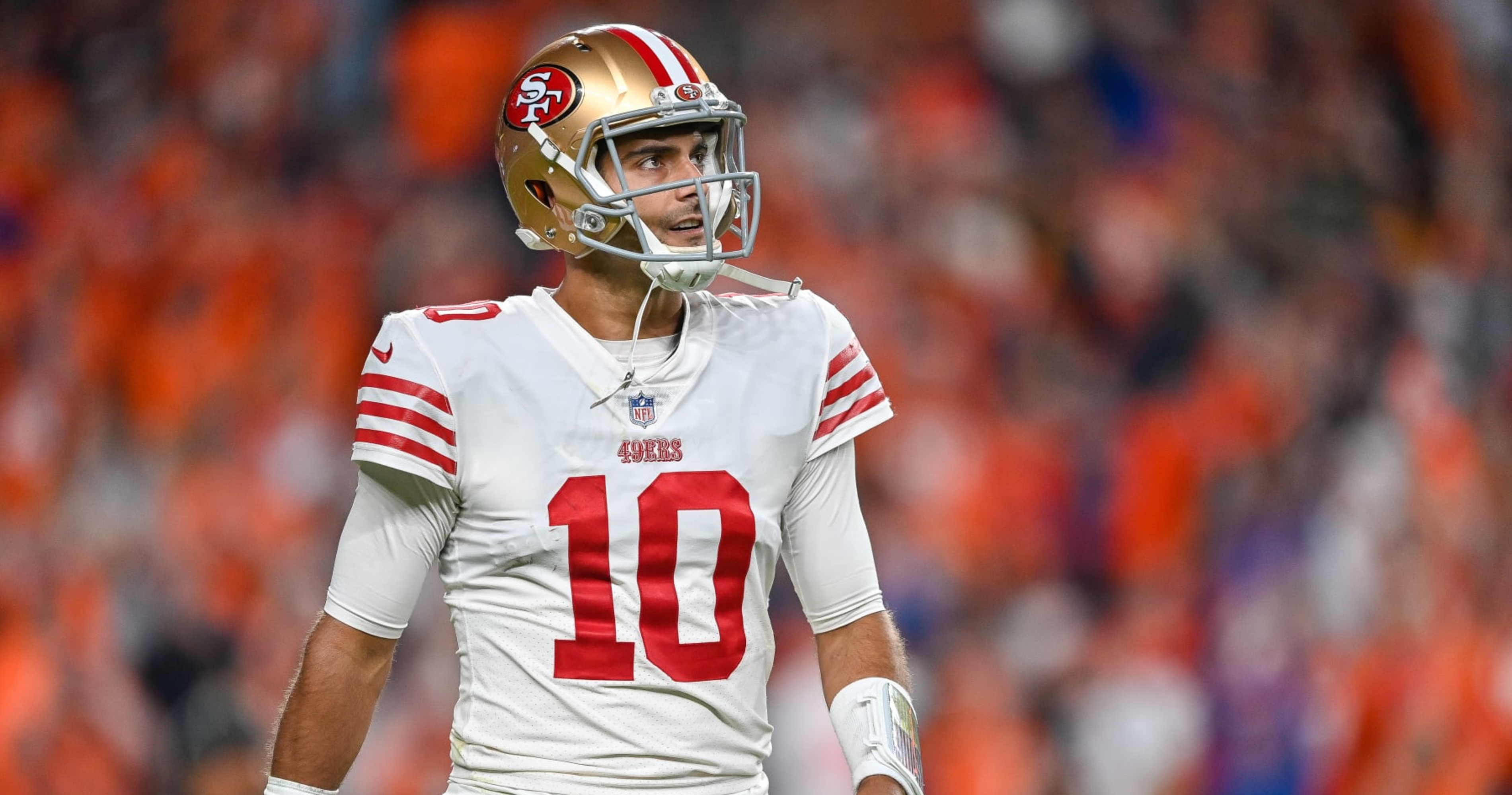 49ers' Jimmy Garoppolo smiles during loss in viral moment