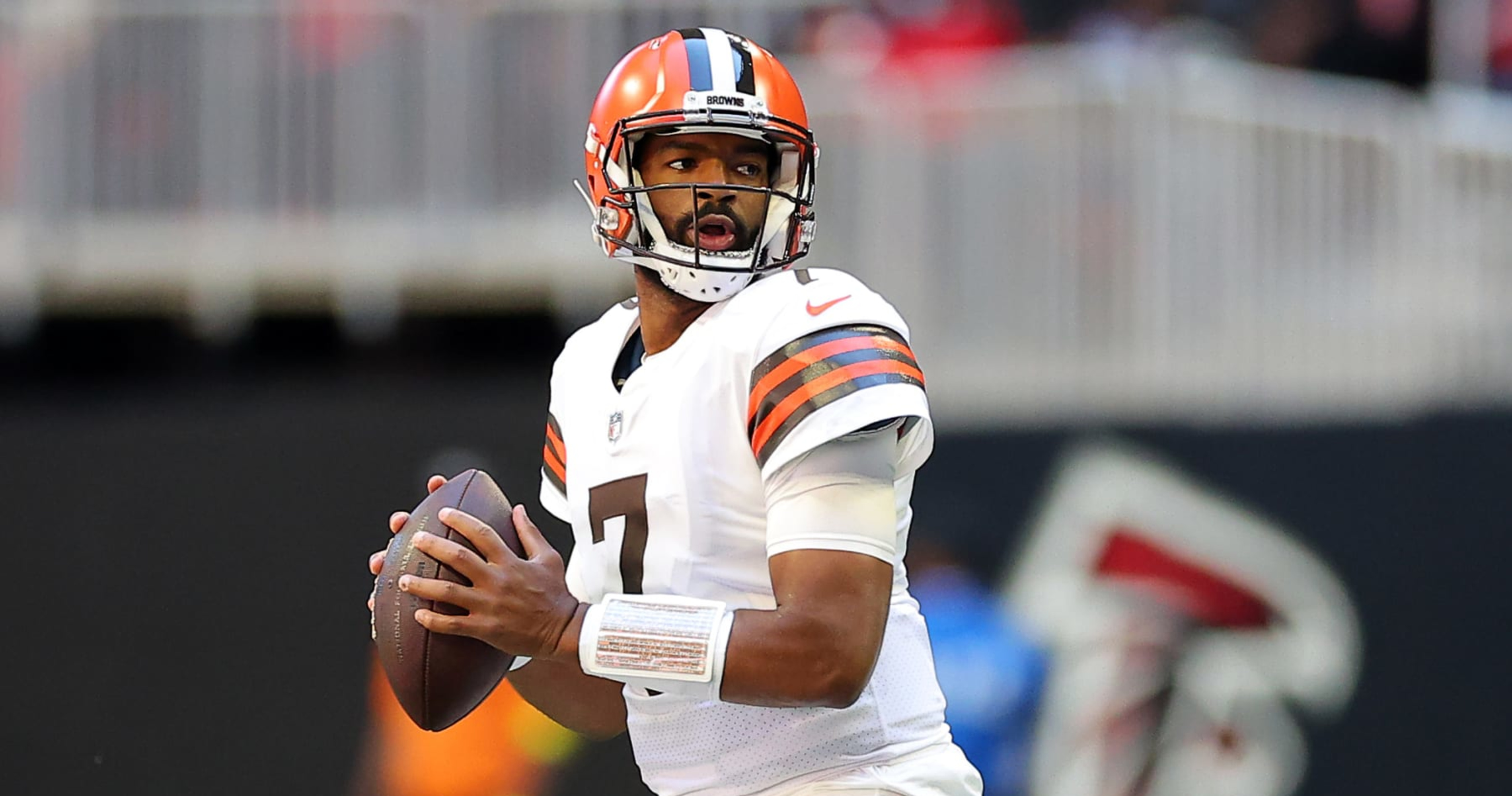 Browns focused on Myles Garrett, do not rule him out vs. Falcons