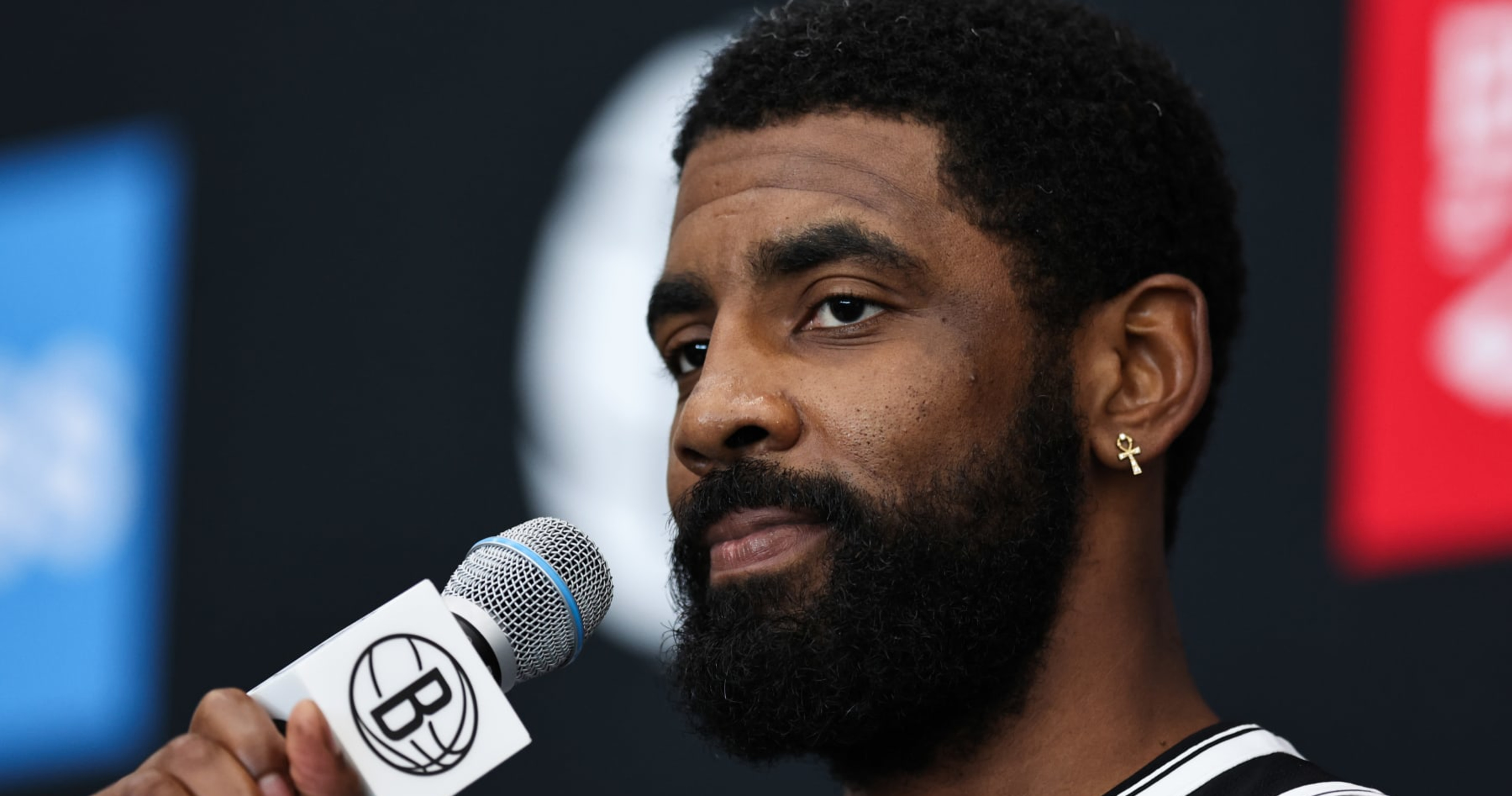 kyrie irving earring