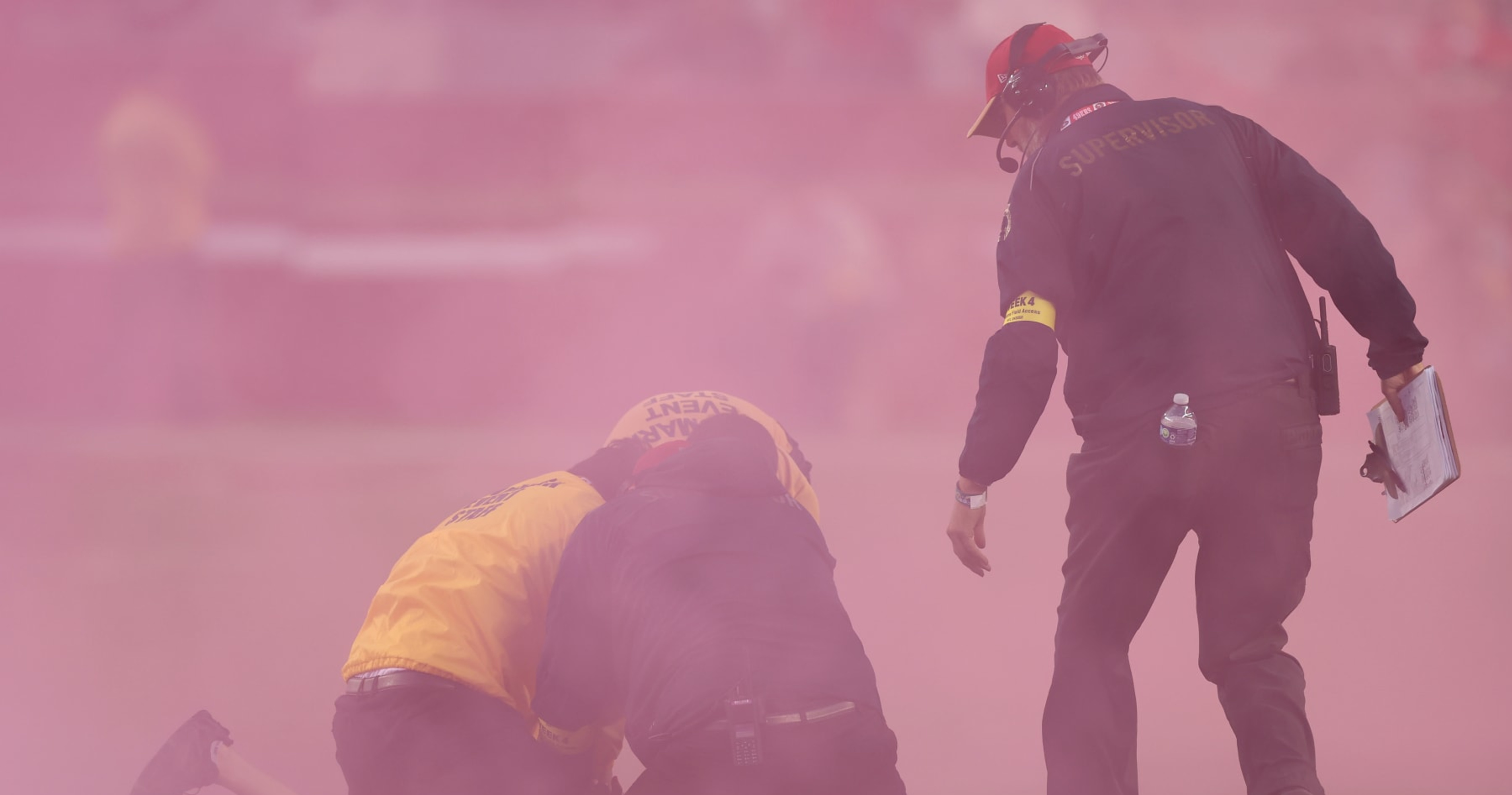 Watch: Bobby Wagner tackles fan that runs onto the field vs. 49ers