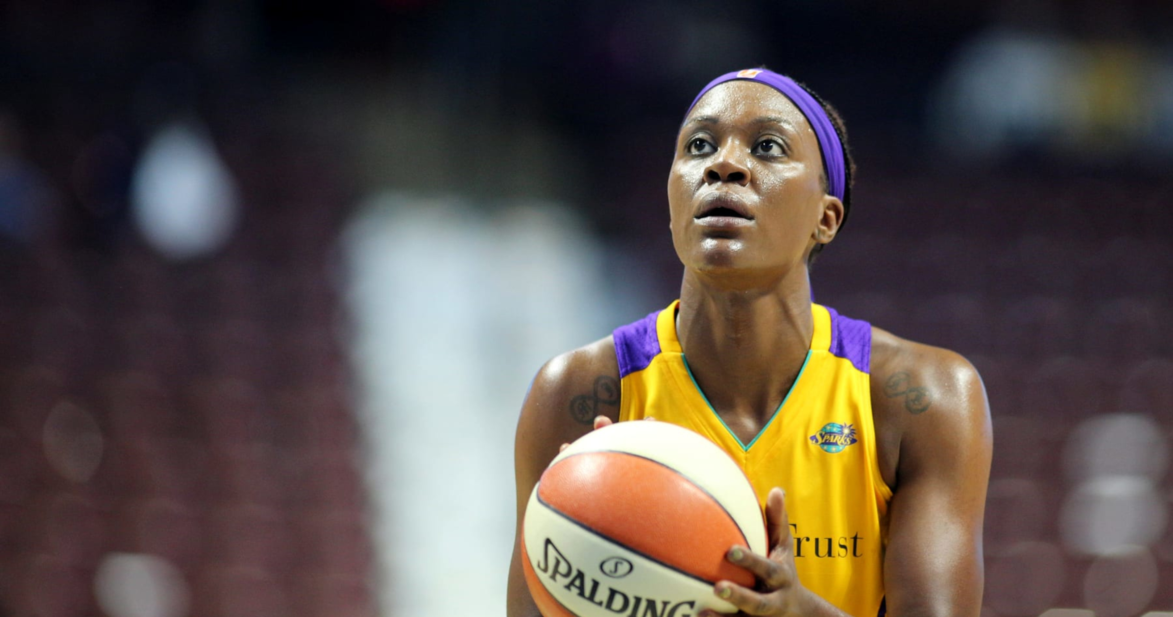 Former WNBA Player Tiffany Jackson Dies From Cancer At Age 37 | News ...