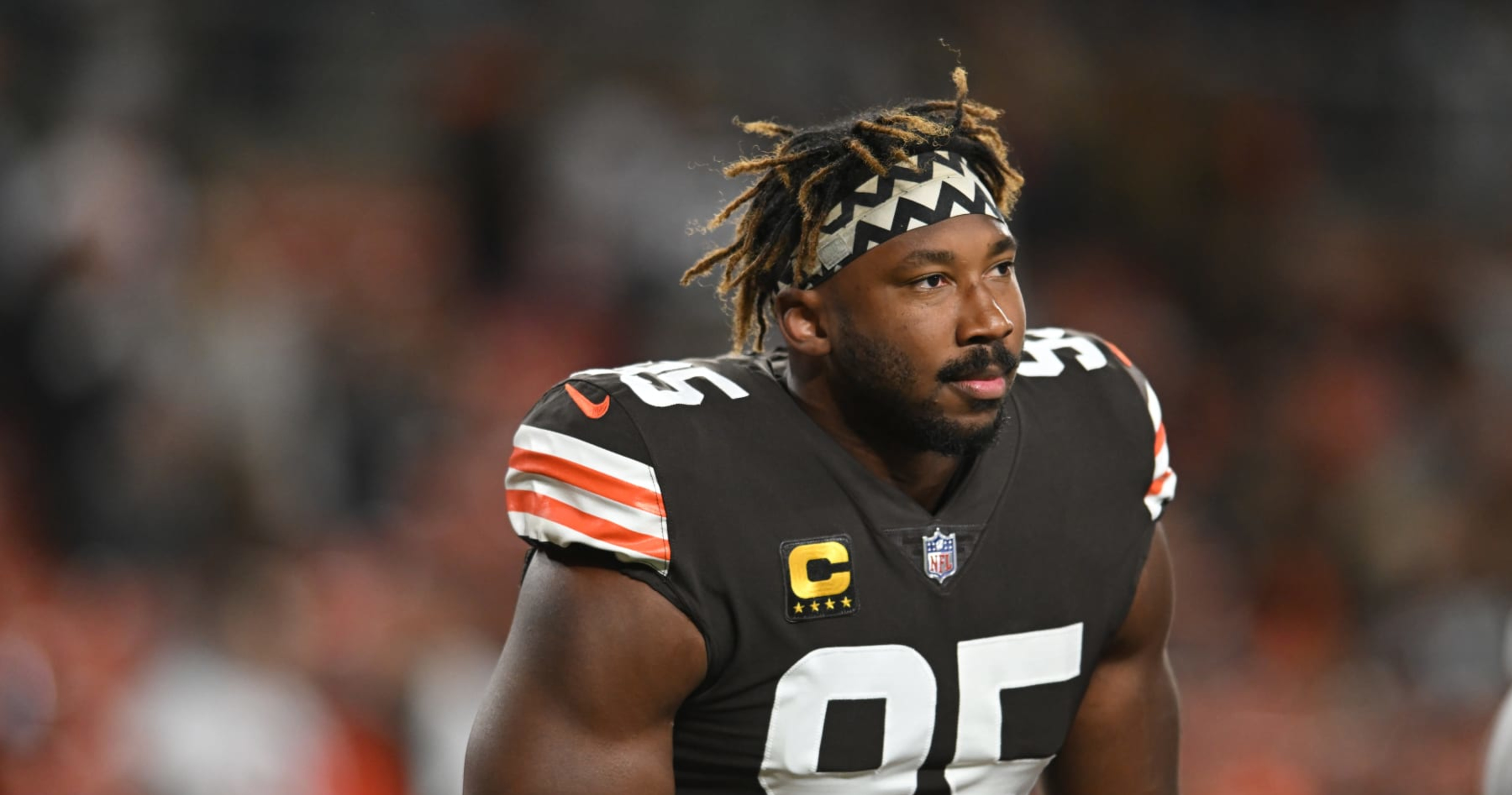 Browns' Myles Garrett back from foot issue and practicing