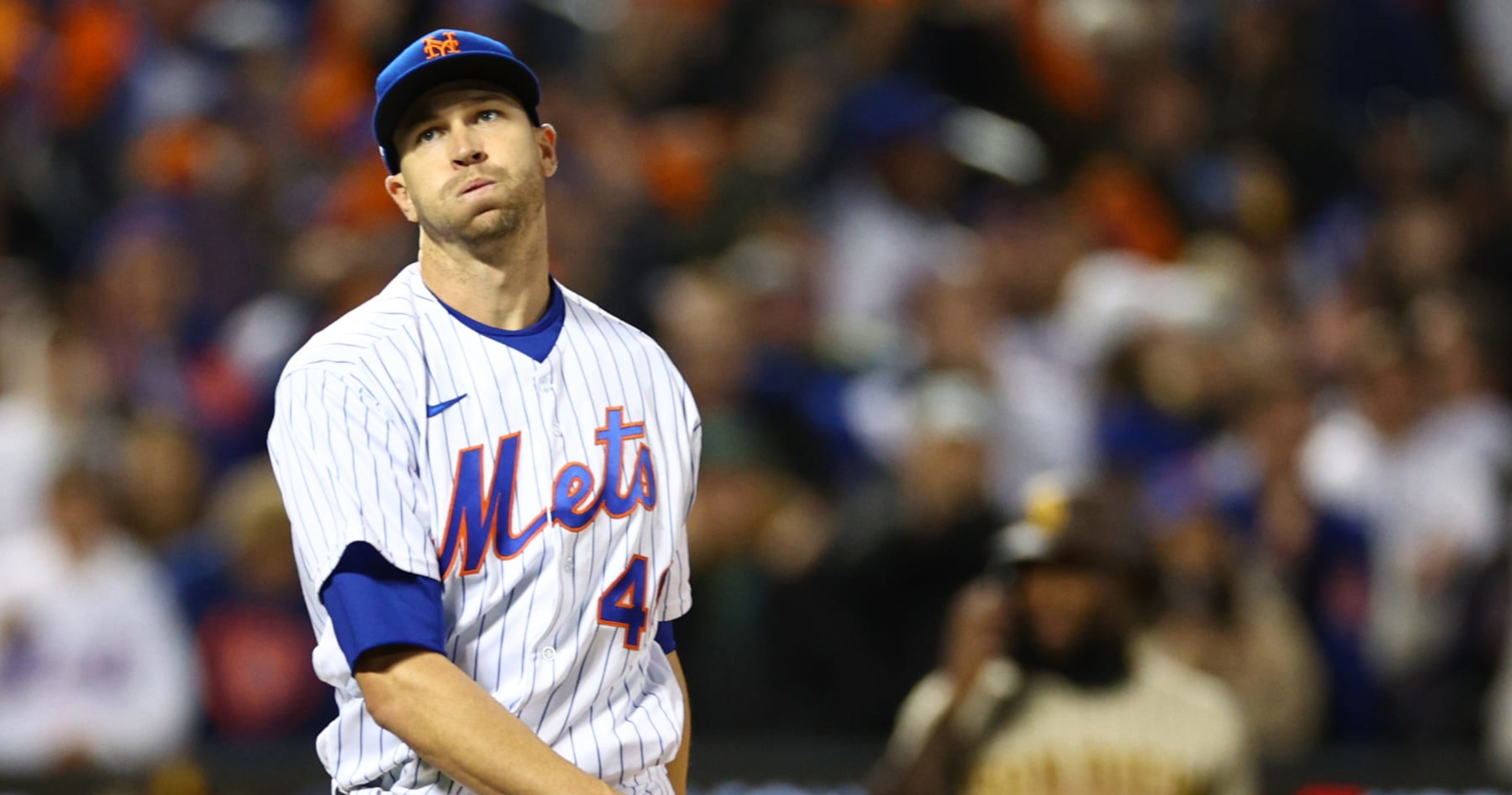 Jacob deGrom joins long list of NY sports stars who will look odd in new  uniform