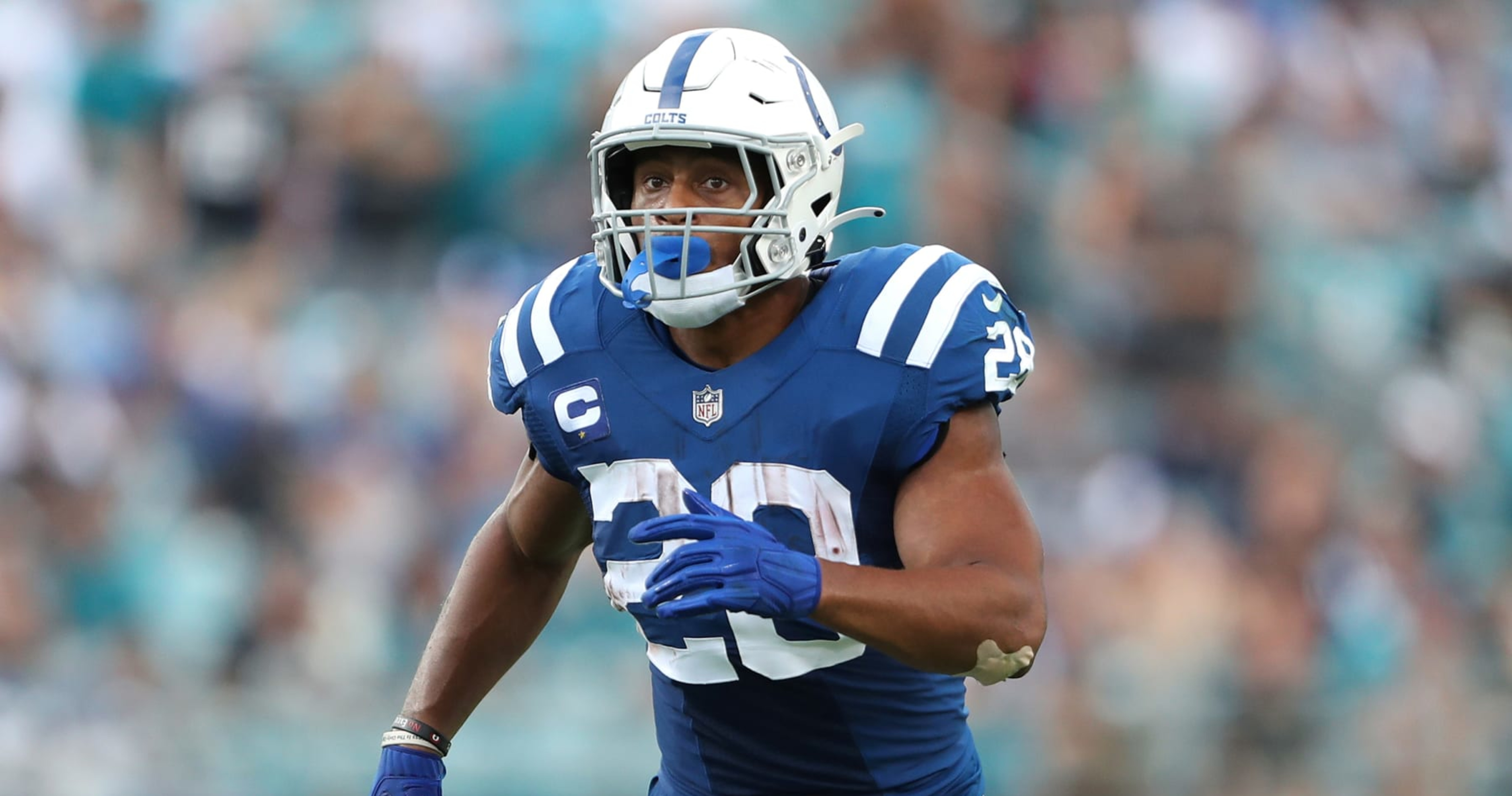 Colts, Jonathan Taylor run over Patriots