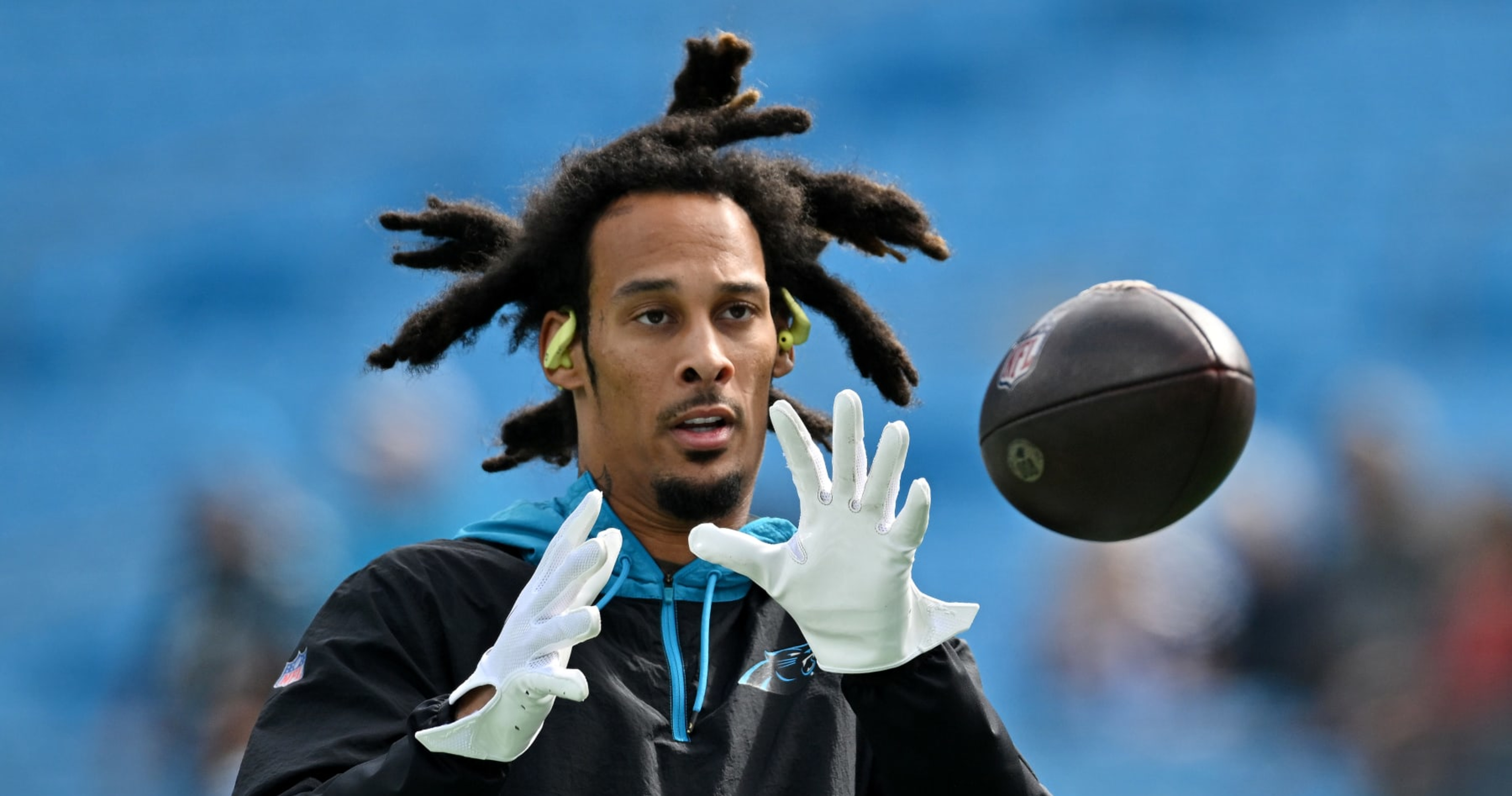 Panthers trade WR Robbie Anderson to Cardinals for a pair of draft picks