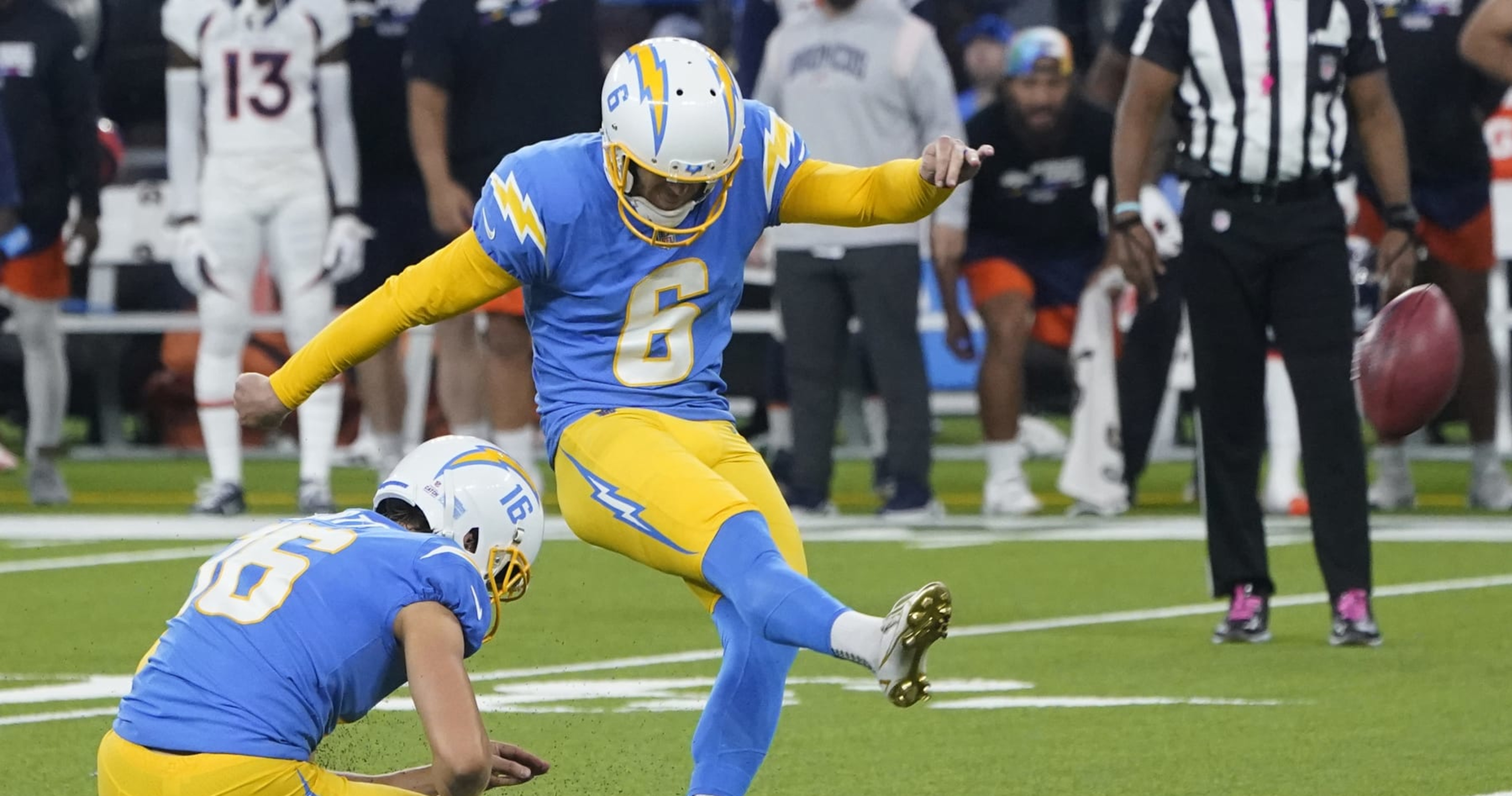 Injured Hopkins kicks OT game-winner as Chargers beat stumbling