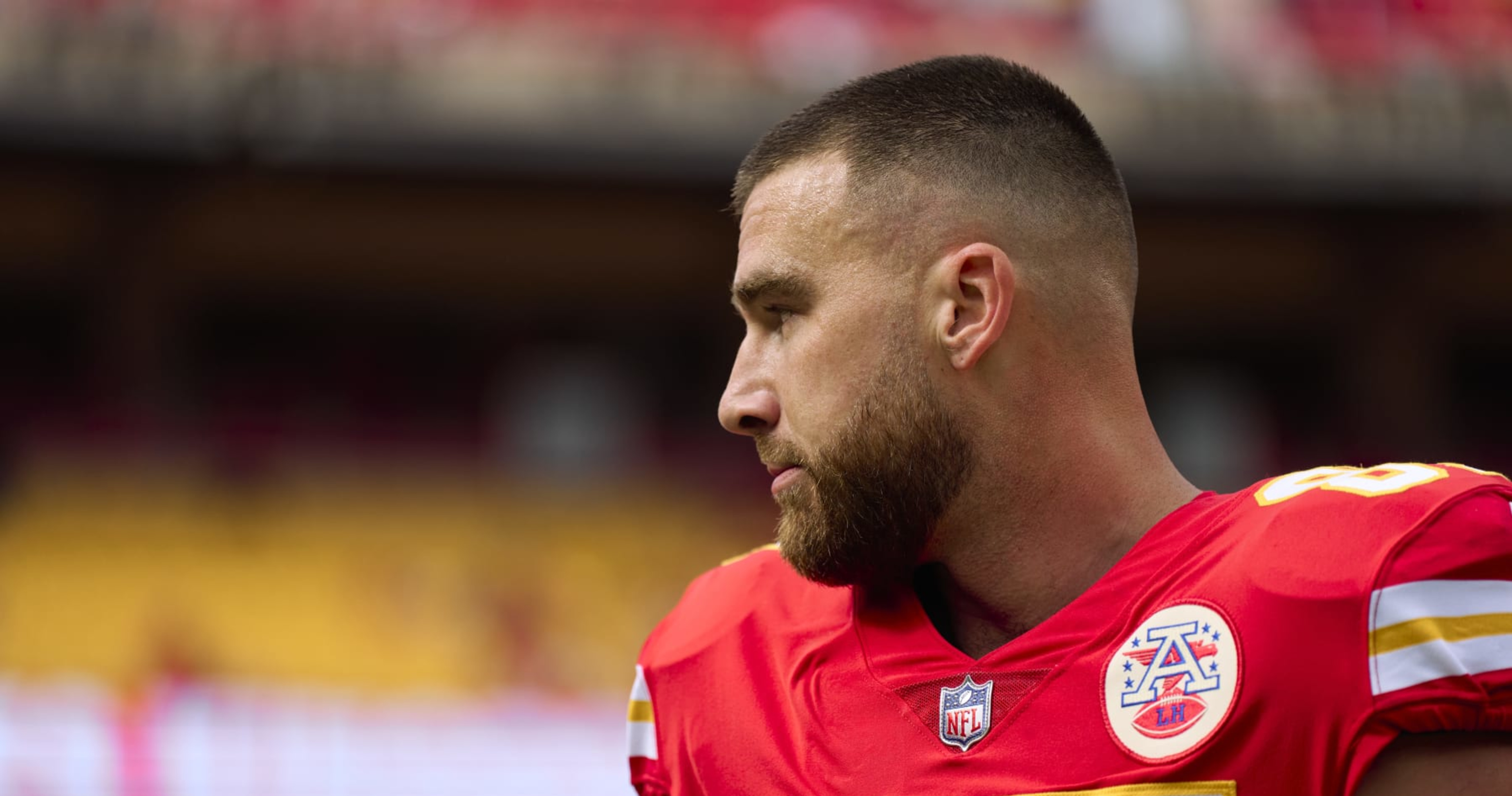Report Travis Kelce, Chiefs Agree to Restructured Contract to Create