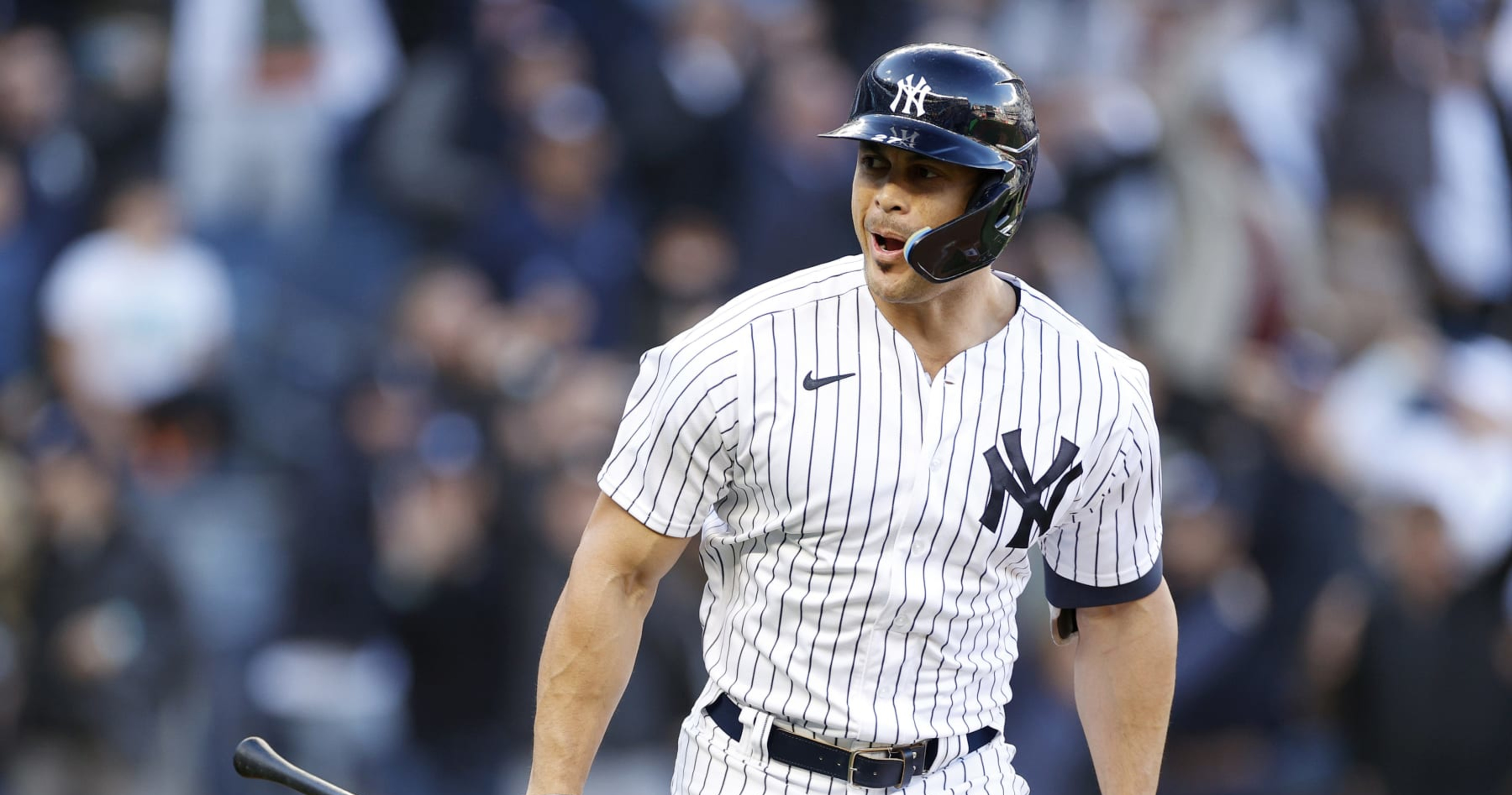 Giancarlo Stanton blasts two home runs as Yankees beat Cubs