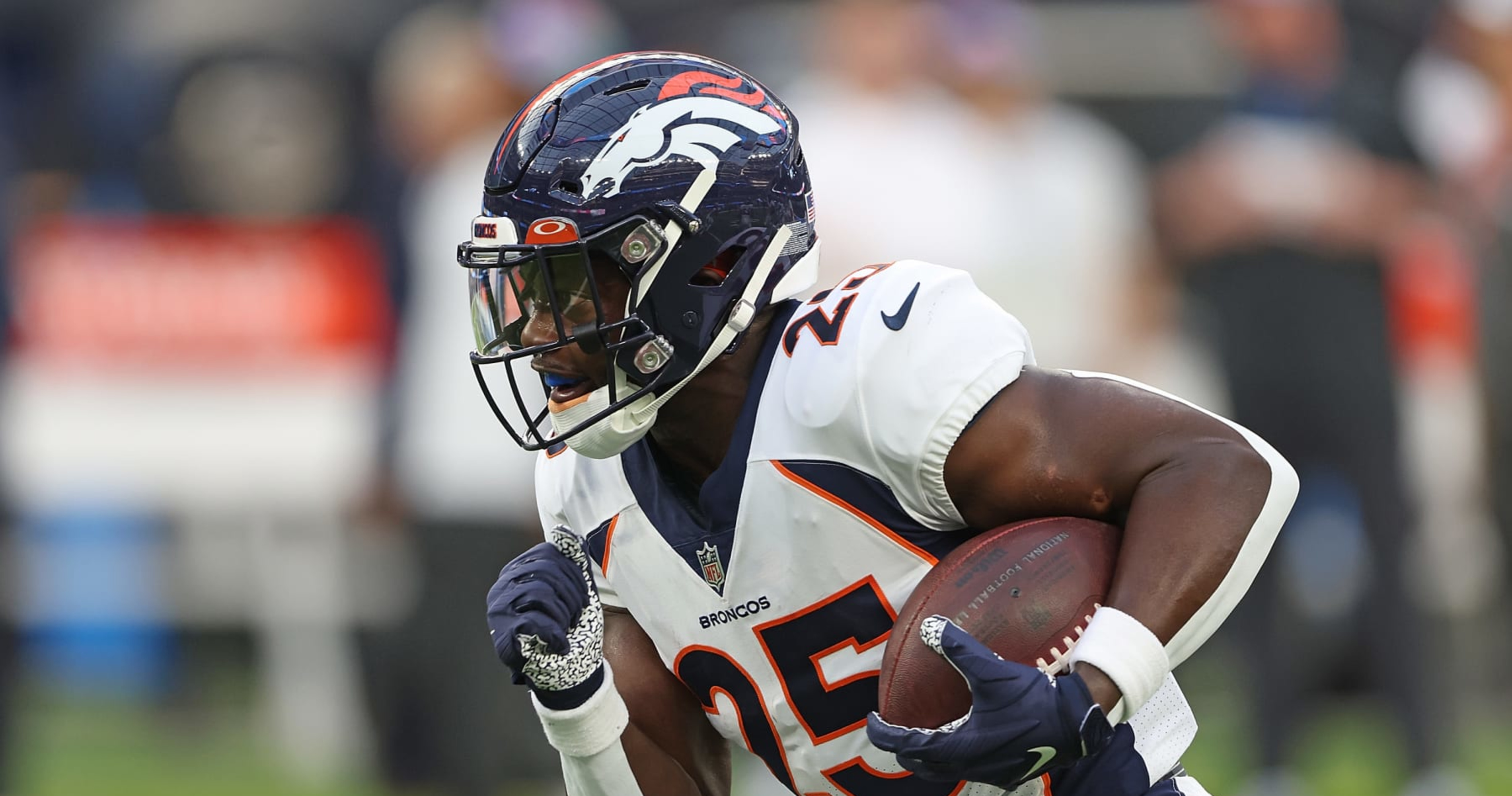 Should you start Broncos RB Melvin Gordon vs. the Houston Texans?