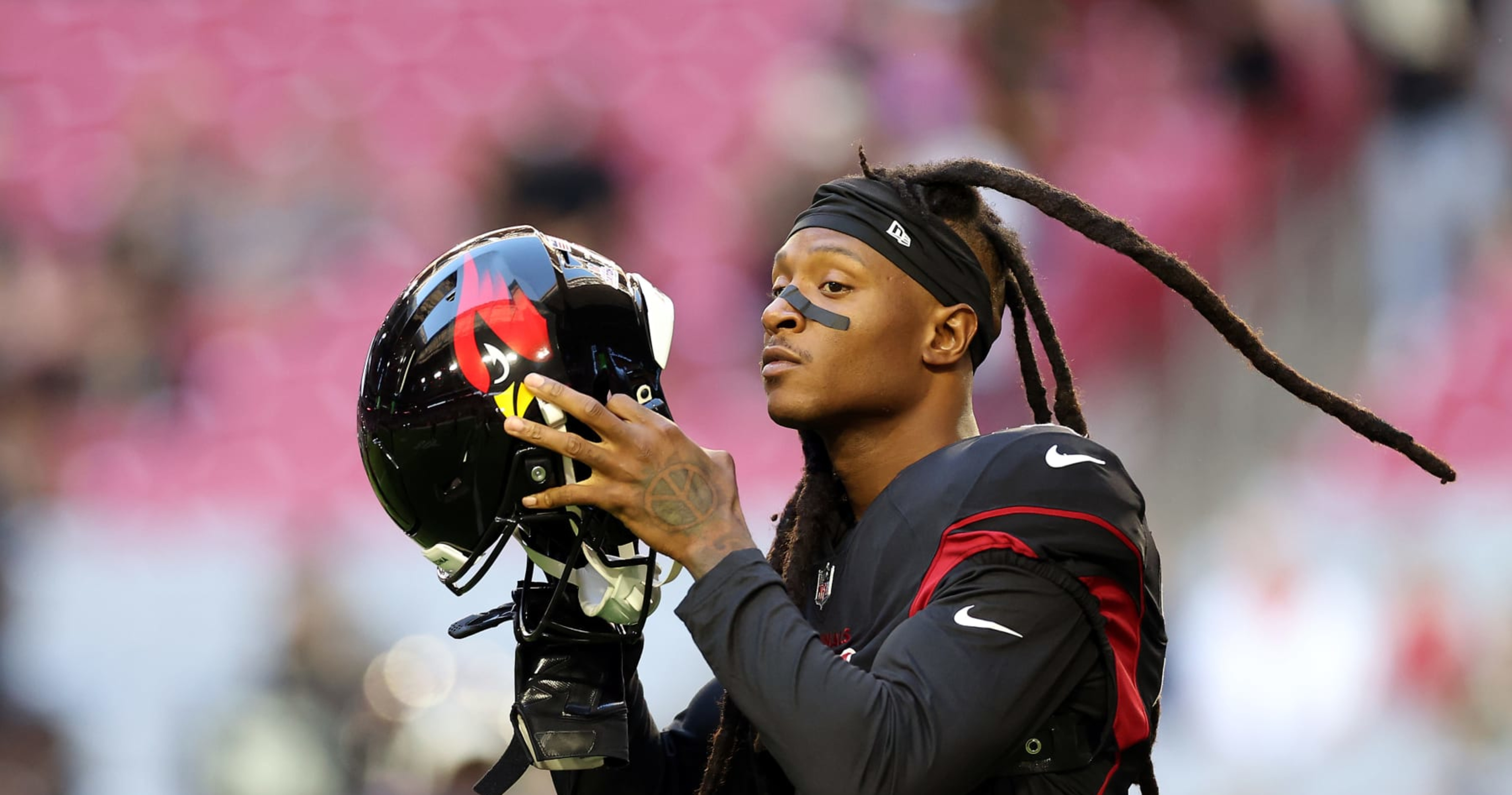 DeAndre Hopkins, Isaiah Simmons enjoy close relationship as Cardinals