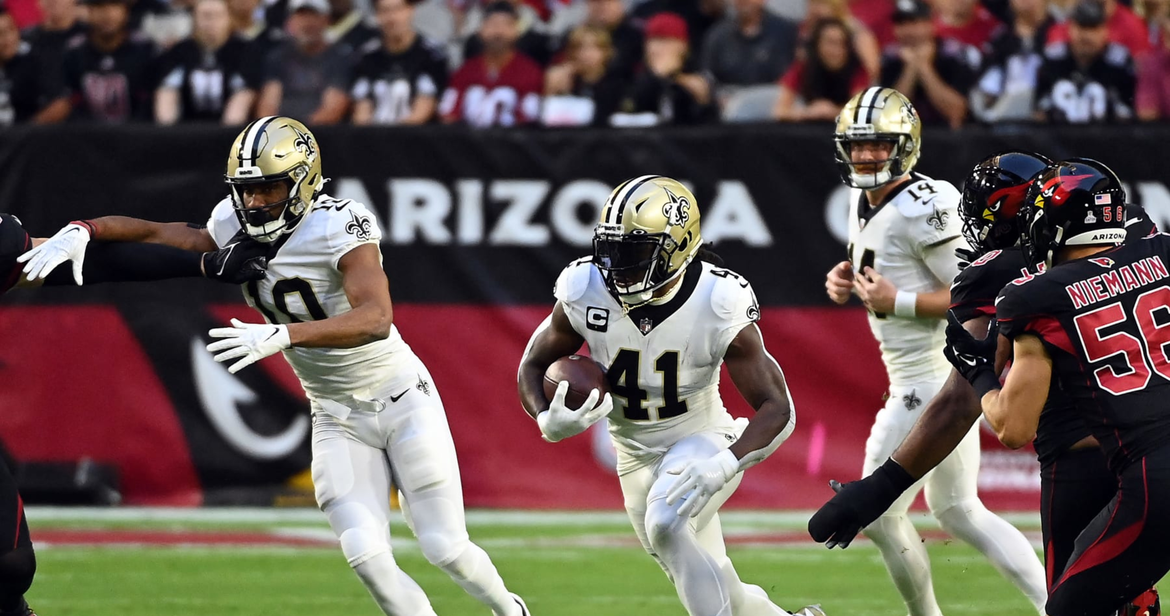 Alvin Kamara Eagles trade rumor gets cold water dumped all over it