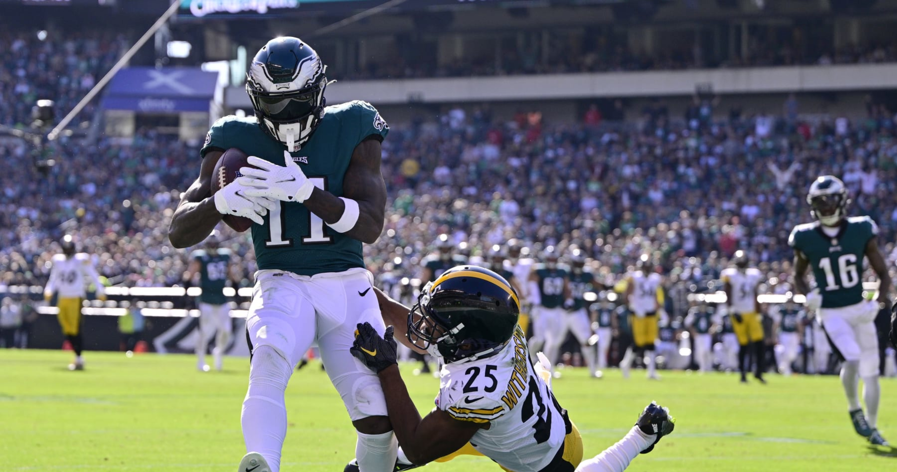 Eagles WR A.J. Brown Fined $10K For Taunting Steelers After Third