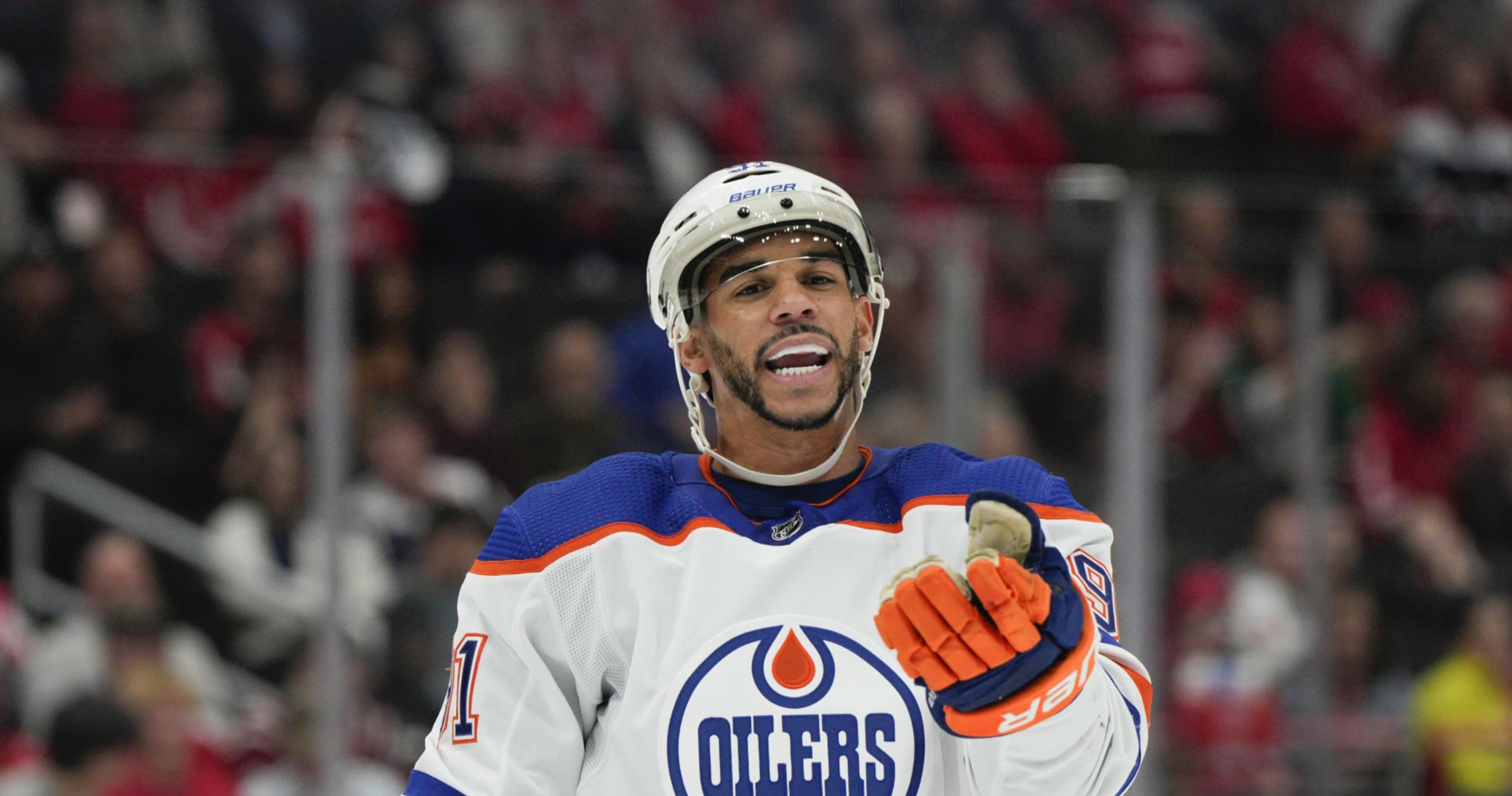 Oilers' Evander Kane Hospitalized After Suffering 'Deep Cut' on Wrist