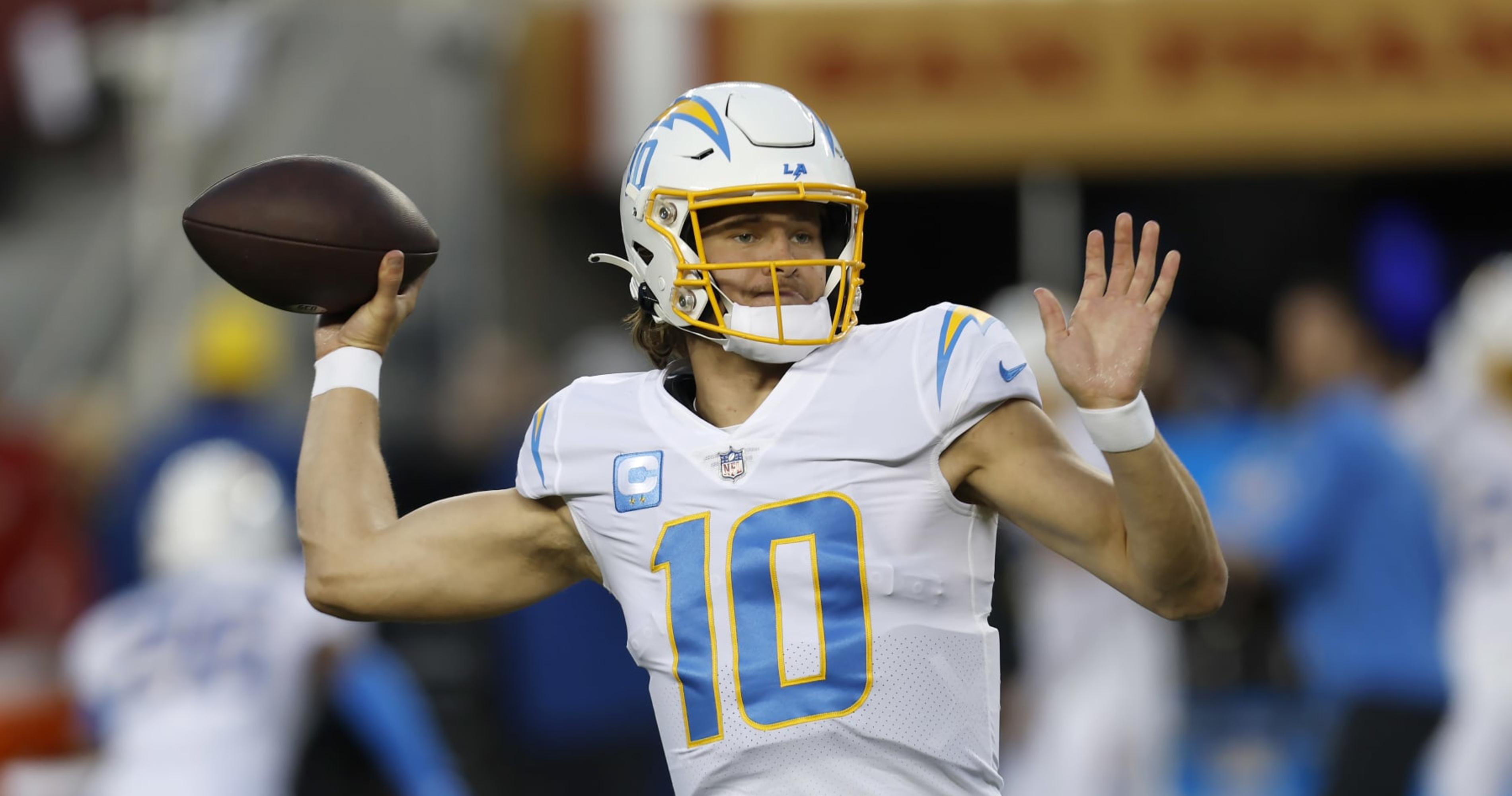 Chargers offense goes silent in 2nd half of 22-16 loss