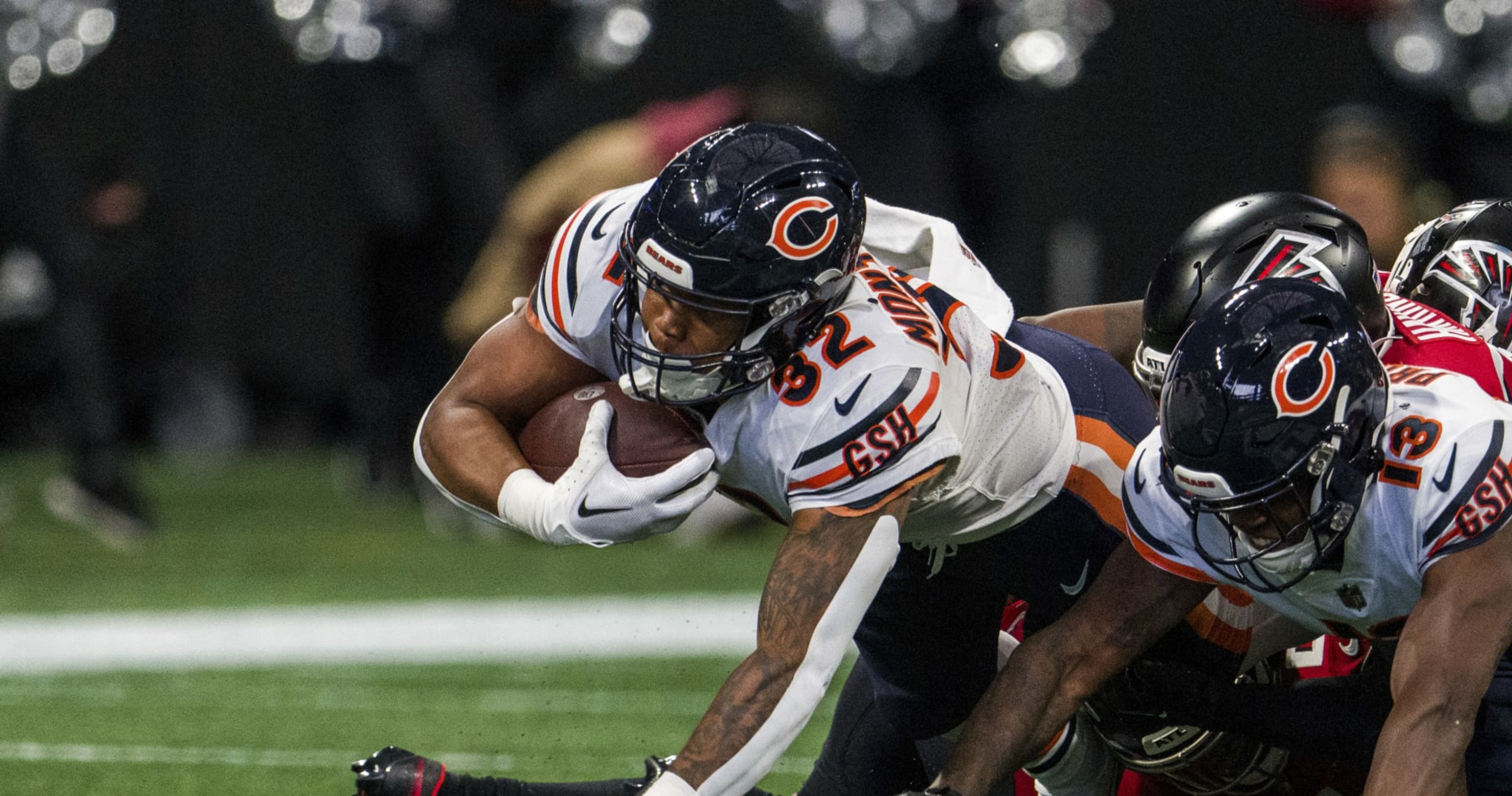 Bears fall to Falcons 27-24 as Justin Fields throws interception