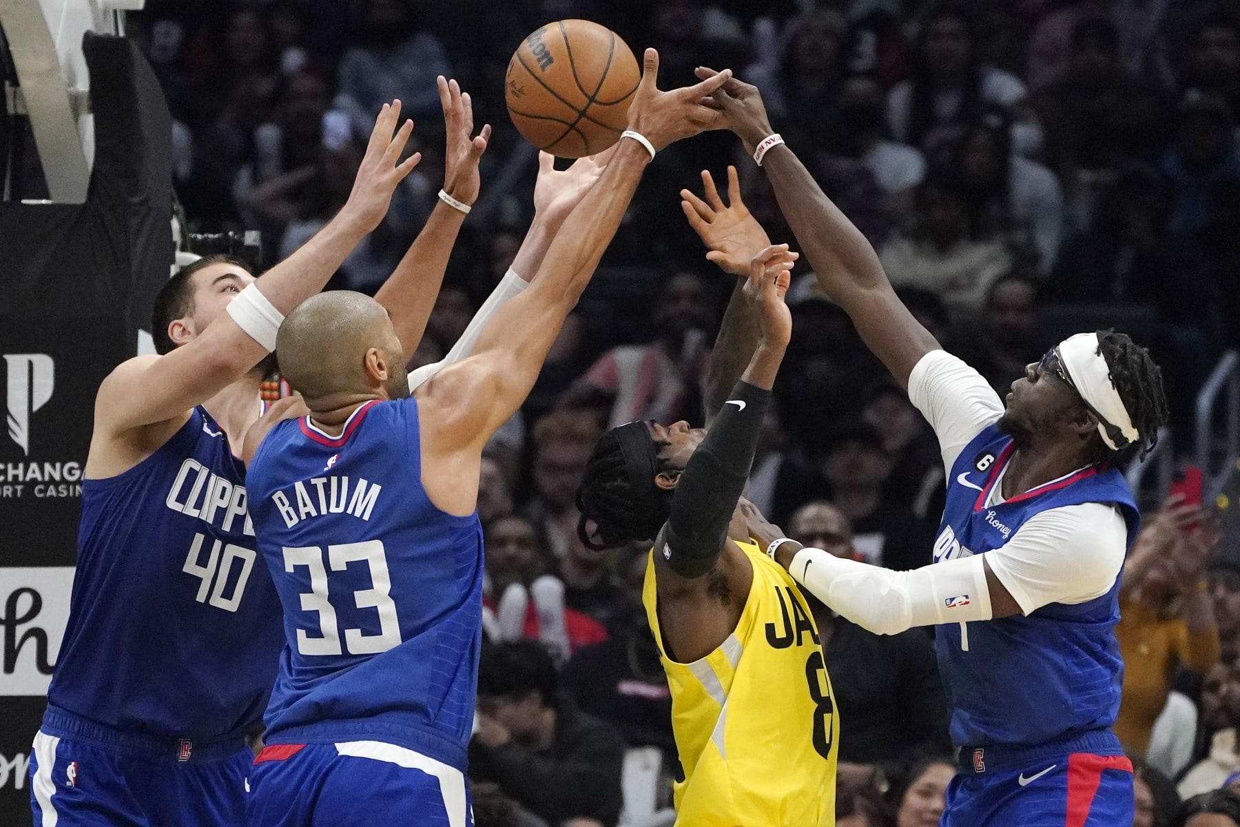Clippers Rumors LA 'Searching for Frontcourt Depth' on Trade Market