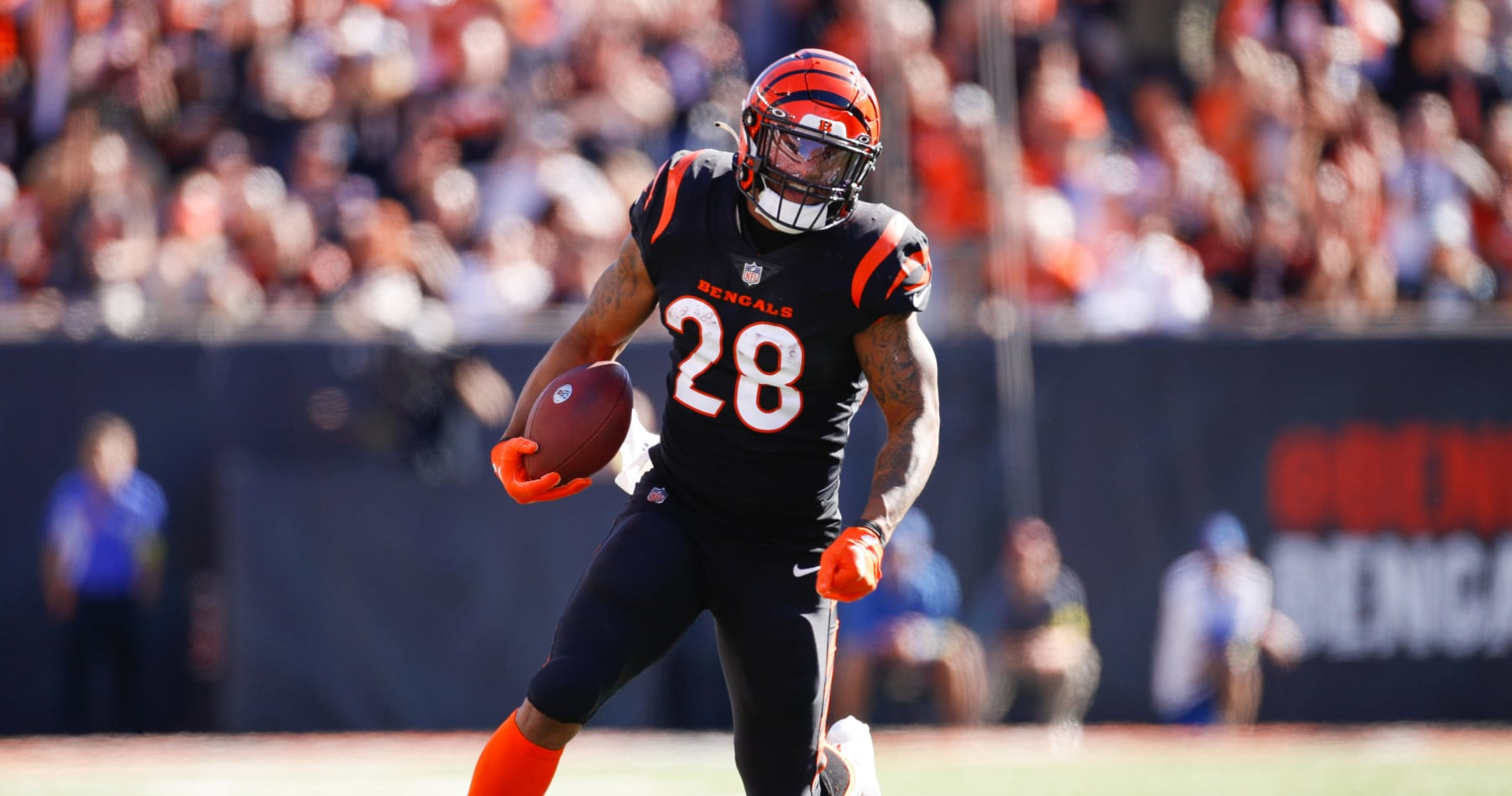 Joe Mixon runs well in loss to Titans - Joe Mixon News