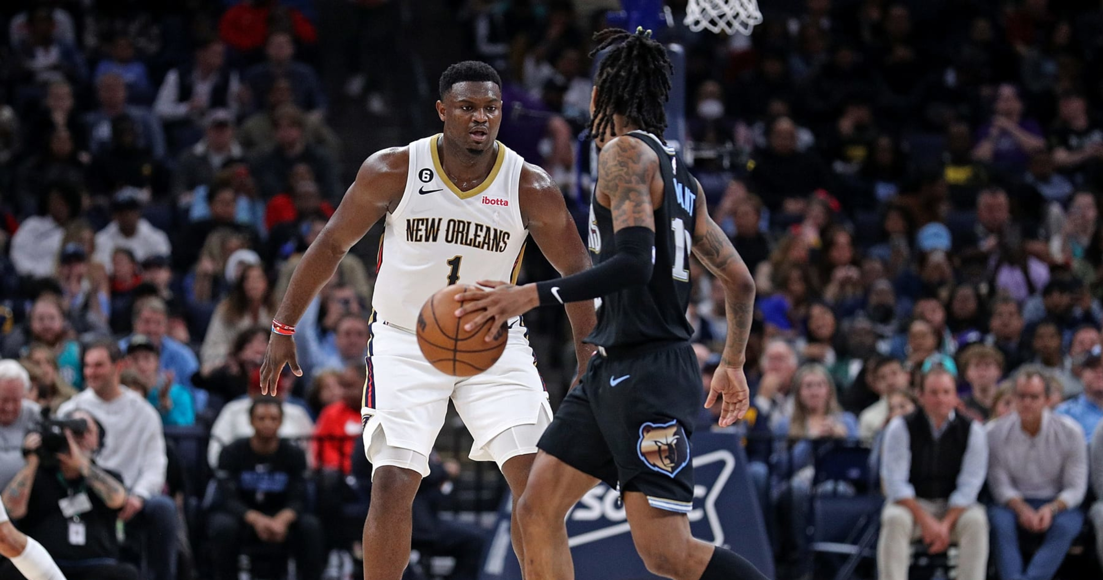 Ja Morant Touted as Superior Player to Zion Williamson After Grizzlies Beat Pelicans thumbnail