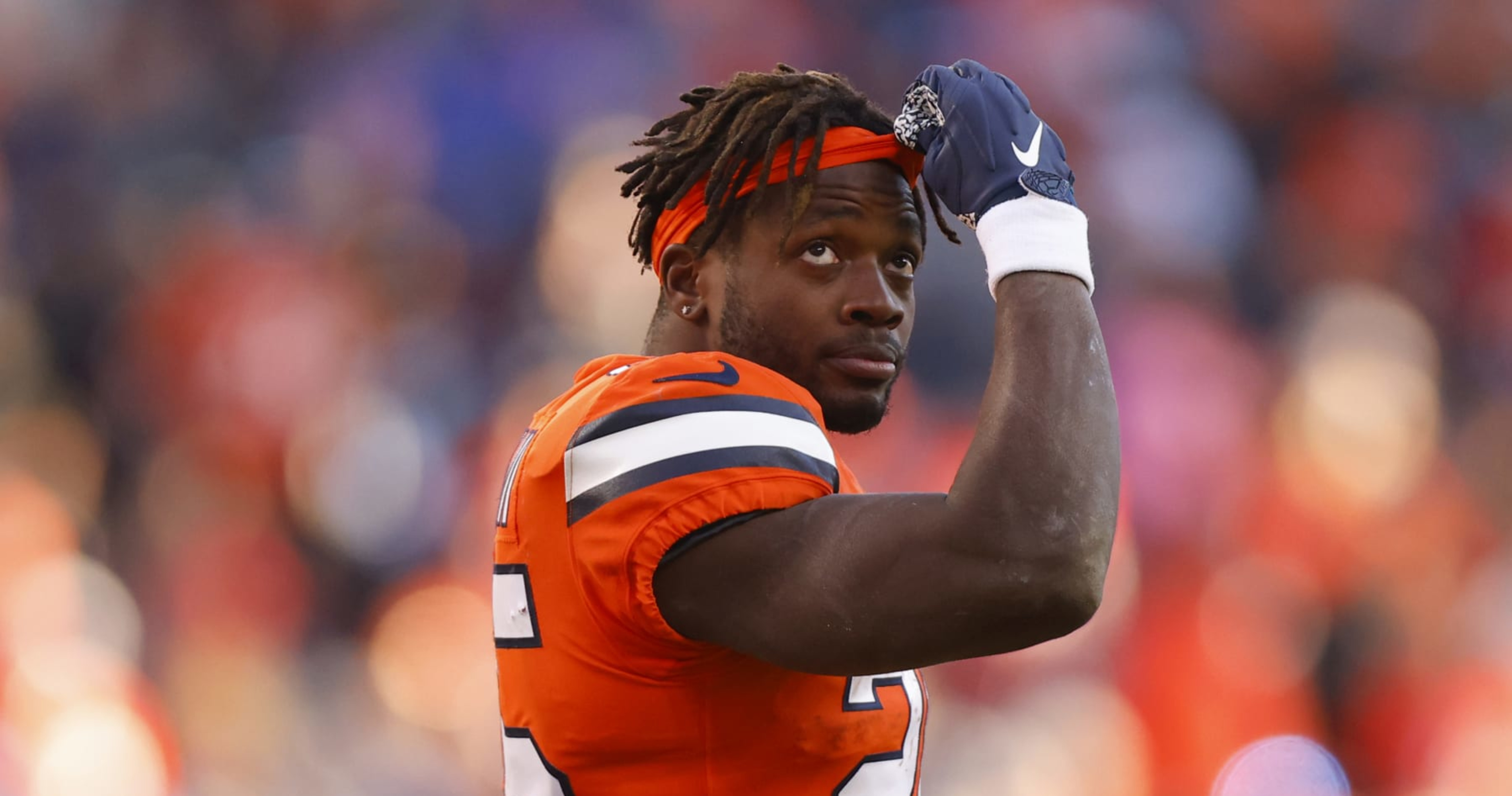 Melvin Gordon III Signs Chiefs Voice-Squad Contract After Broncos Exit thumbnail