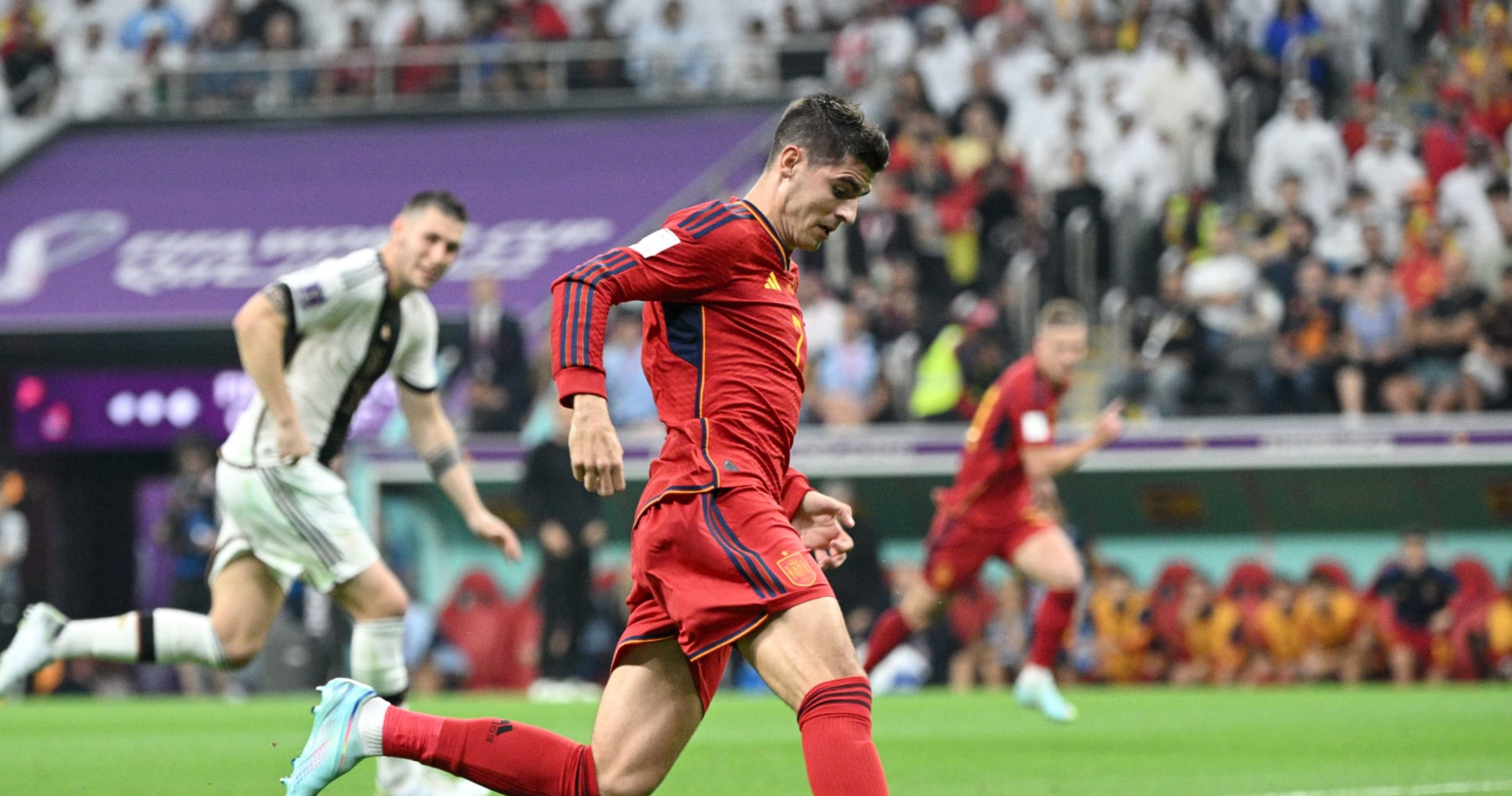 SOCCER/ Goals, defense, quality emerge as Spain and Japan dominate