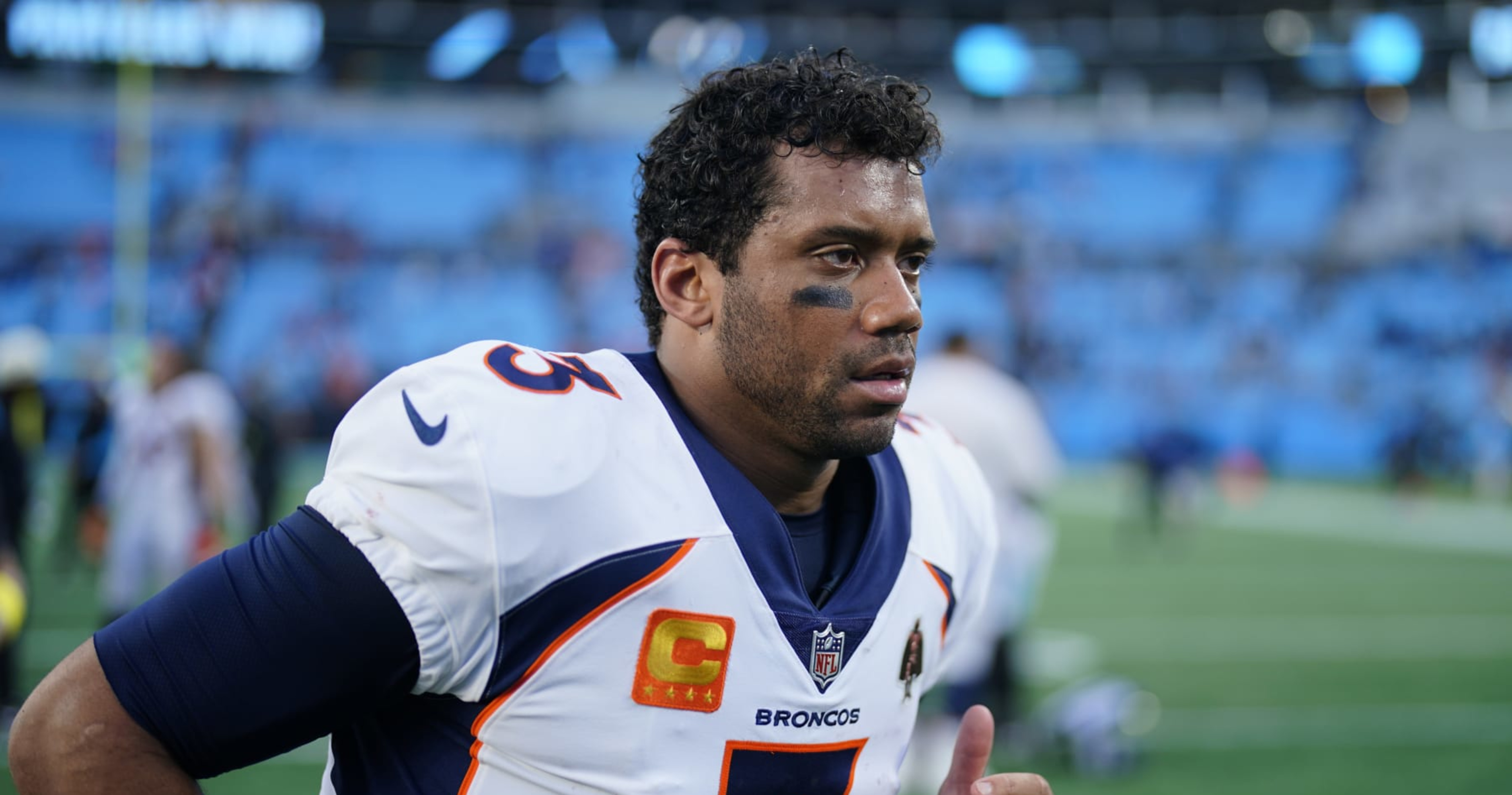 Nathaniel Hackett: Broncos Aren't Benching Russell Wilson 'Right Now ...