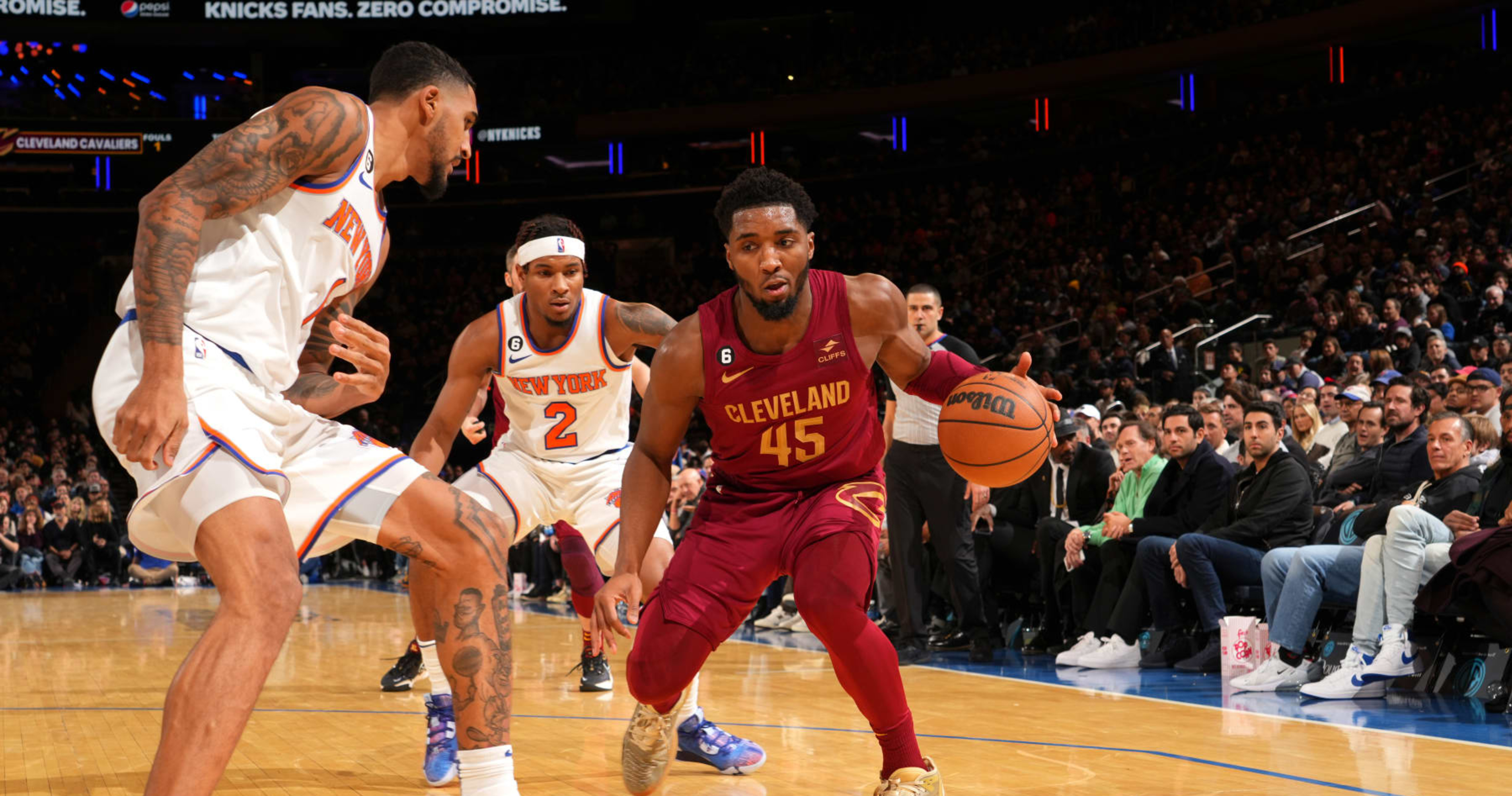 NBA Twitter Praises Knicks for Beating Donovan Mitchell, Cavaliers