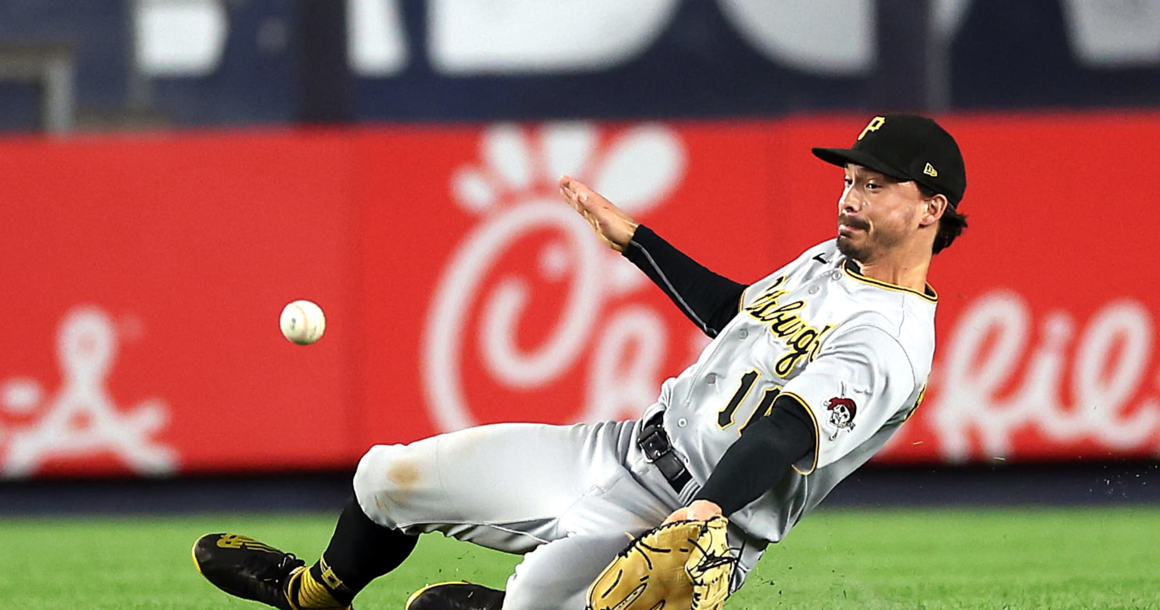 Yankees Rumors: NYY 'Very Much' in on Bryan Reynolds After Pirates OF's  Trade Request, News, Scores, Highlights, Stats, and Rumors