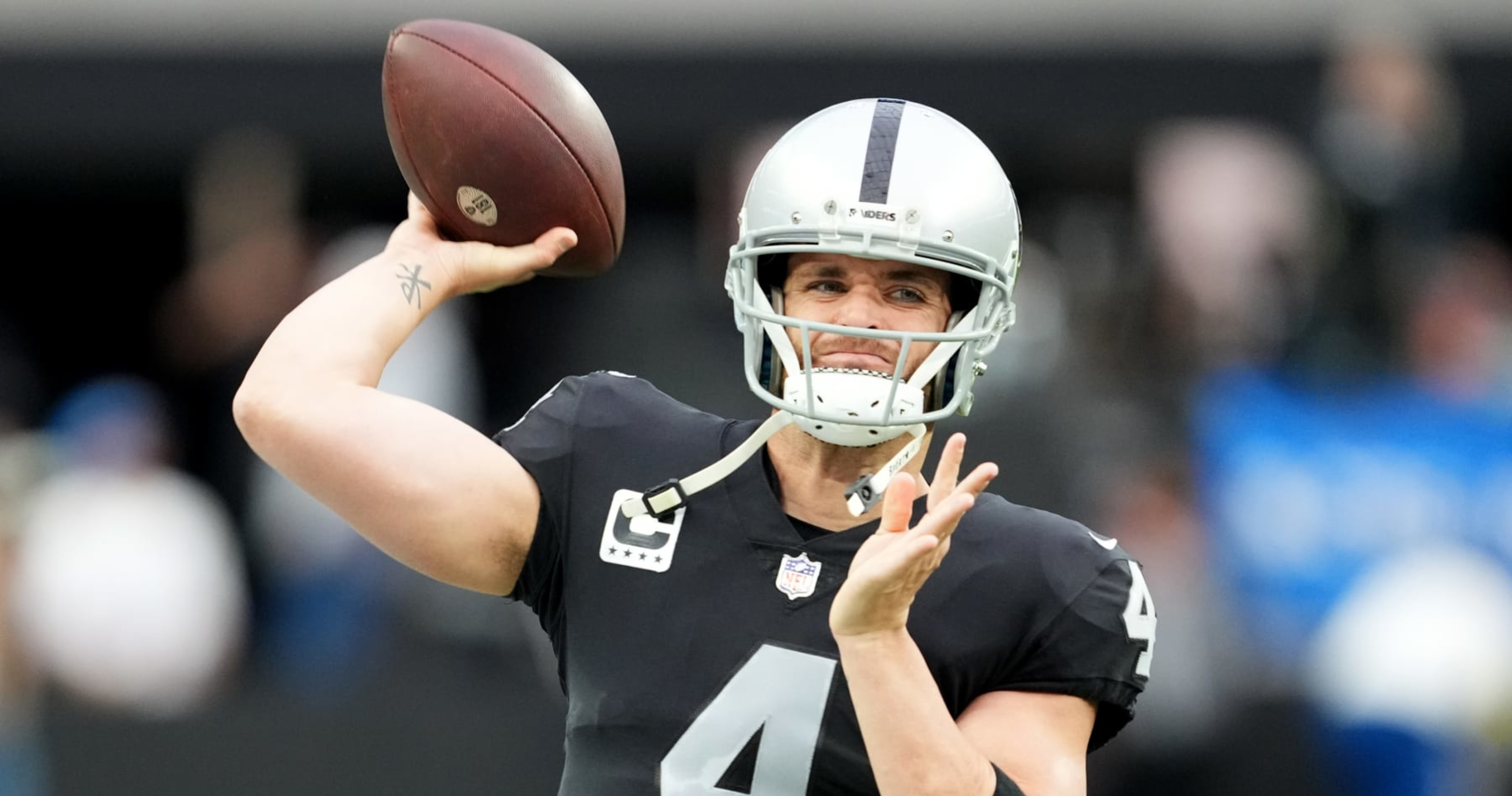 Raiders news: Derek Carr won't extend trade deadline - Silver And