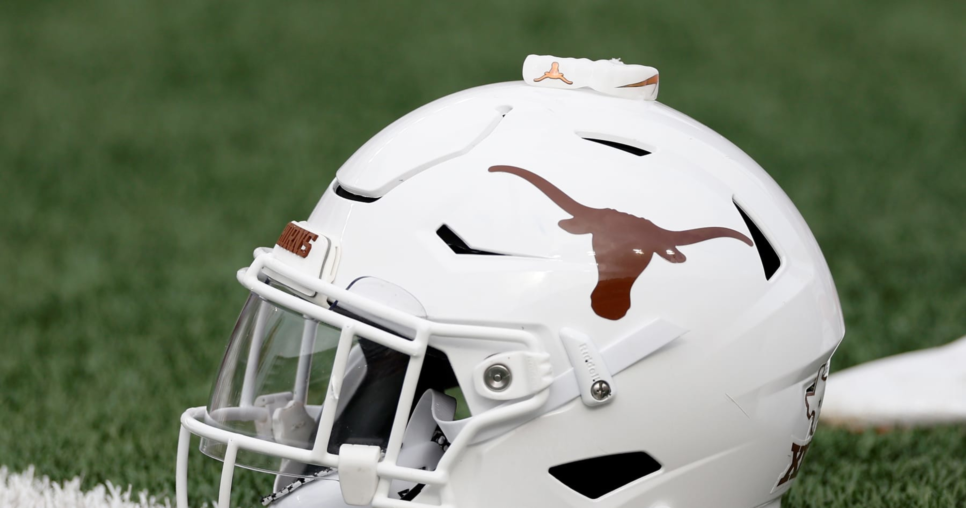 5-Star LB Anthony Hill Commits to Texas After Decommitting from Texas A&M