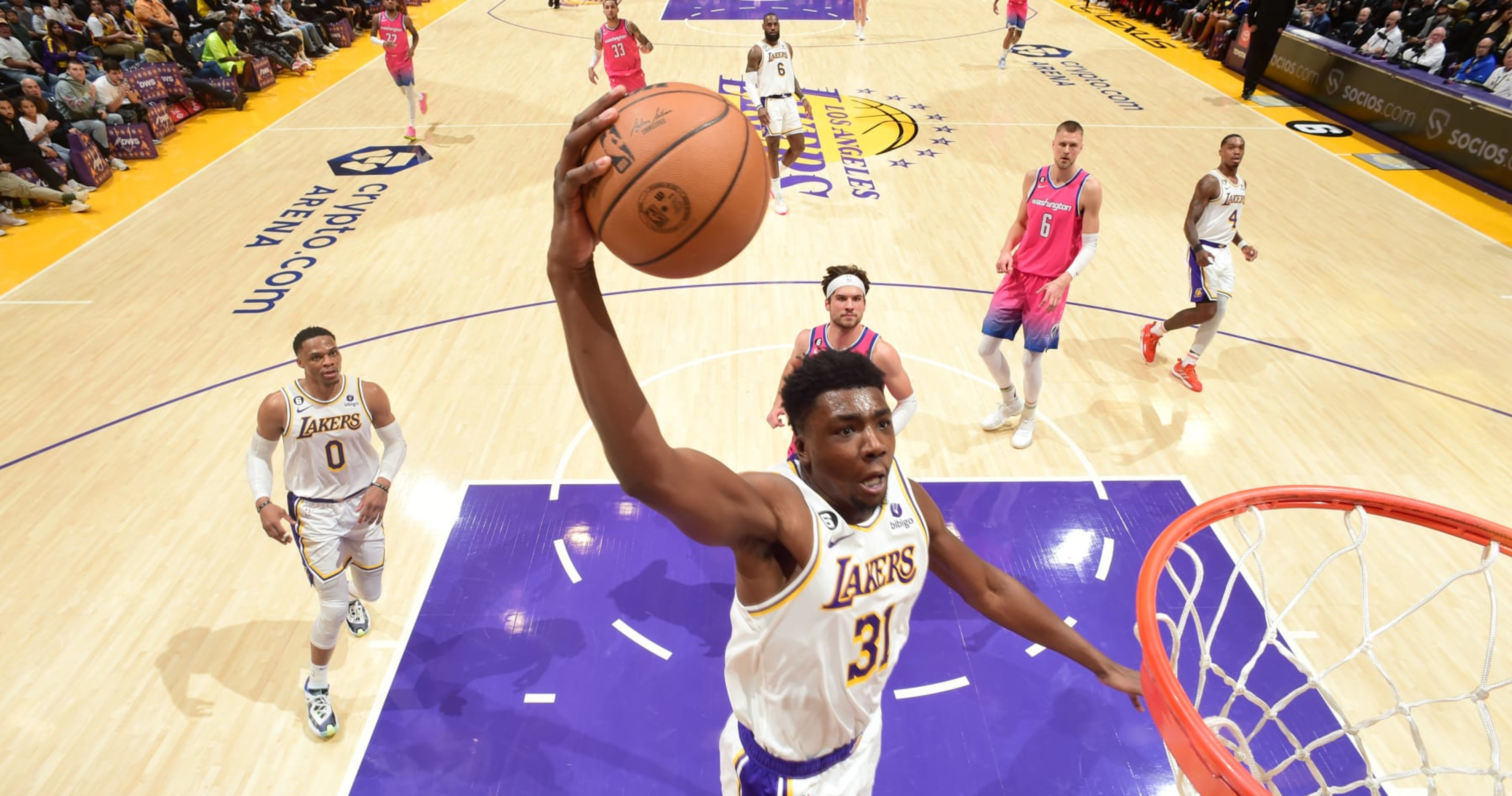 Thomas Bryant's GW Dunk Thrills NBA Twitter as LeBron James, Lakers Beat Wizards