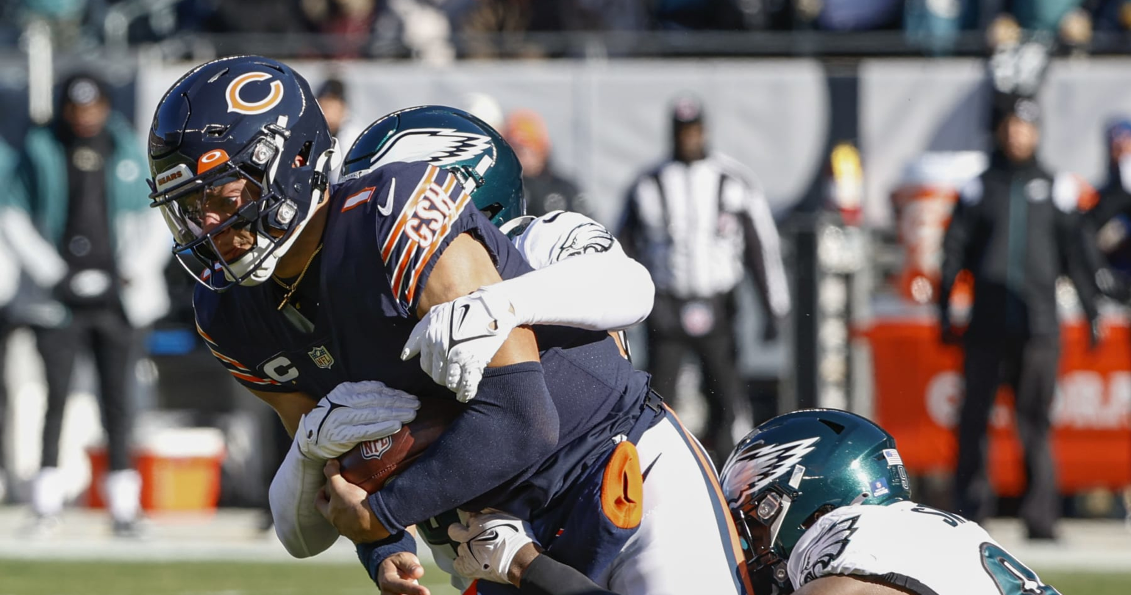 Highlights and Touchdowns: Eagles 25-20 Bears in NFL