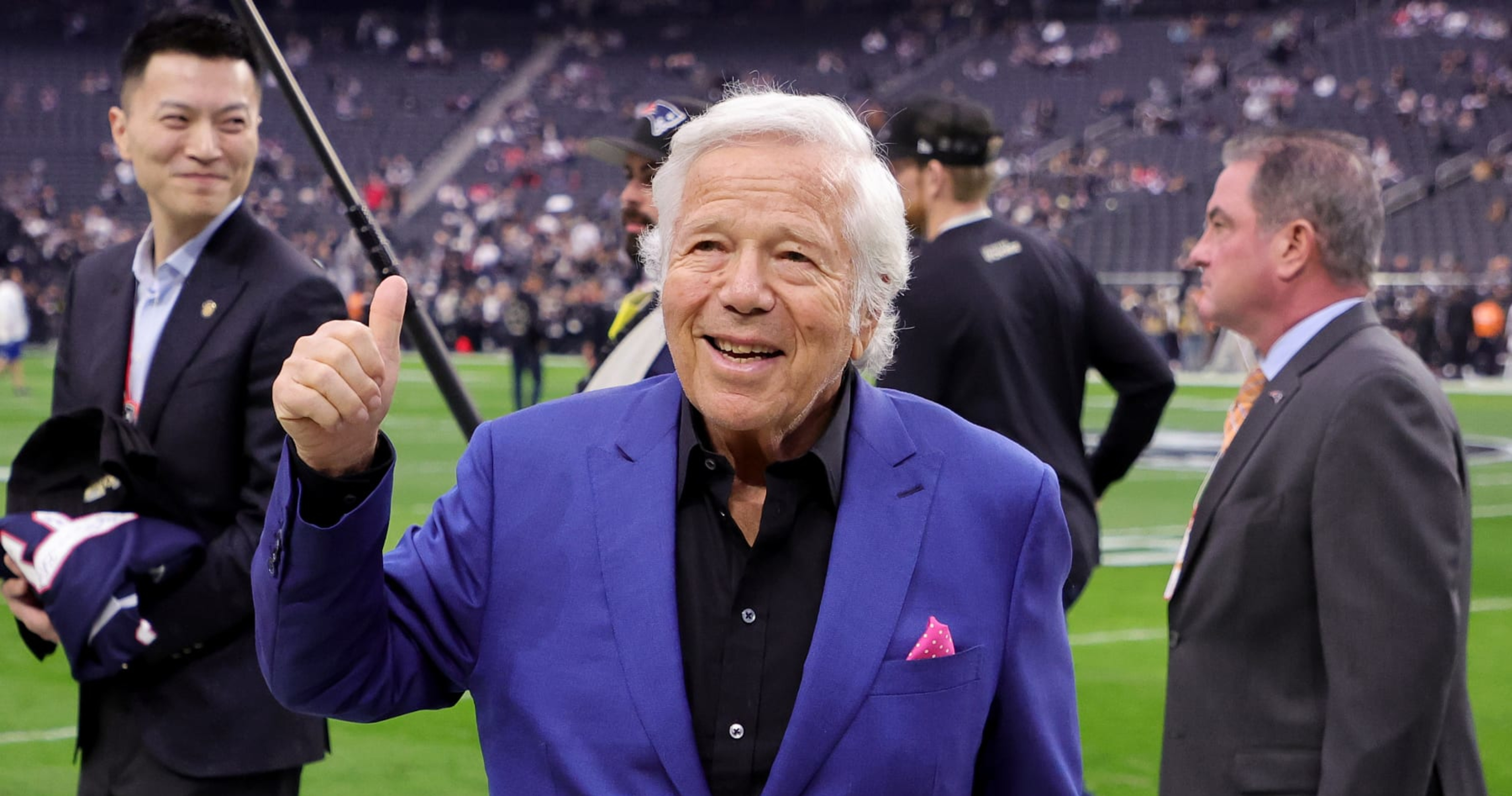 Robert Kraft Invites Patriots Fan Heckled by Raiders Fan in Video to Bengals Gam..