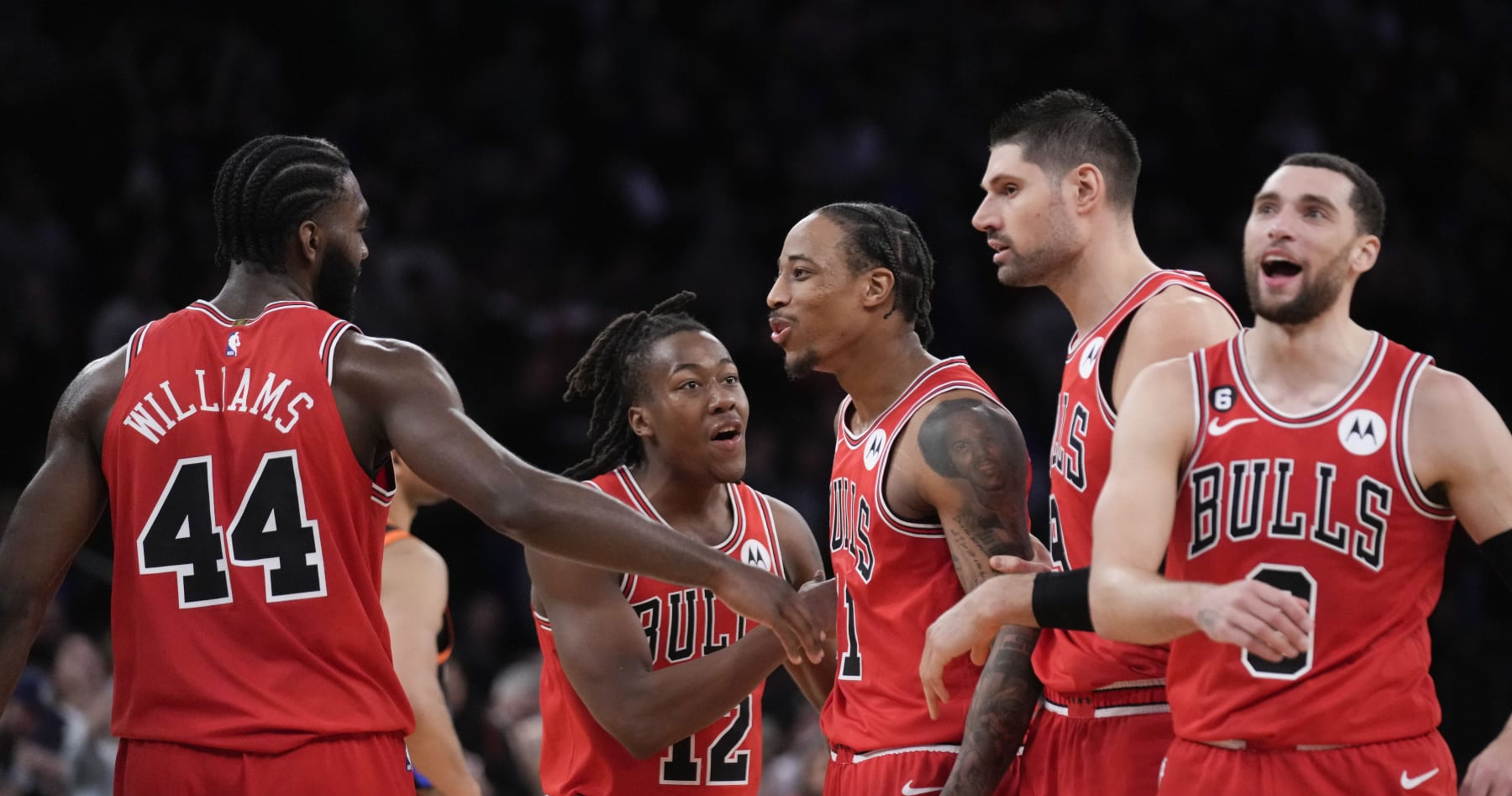 Jalen Brunson, Knicks Ripped by NBA Twitter for Blowing Late Lead vs. Bulls thumbnail