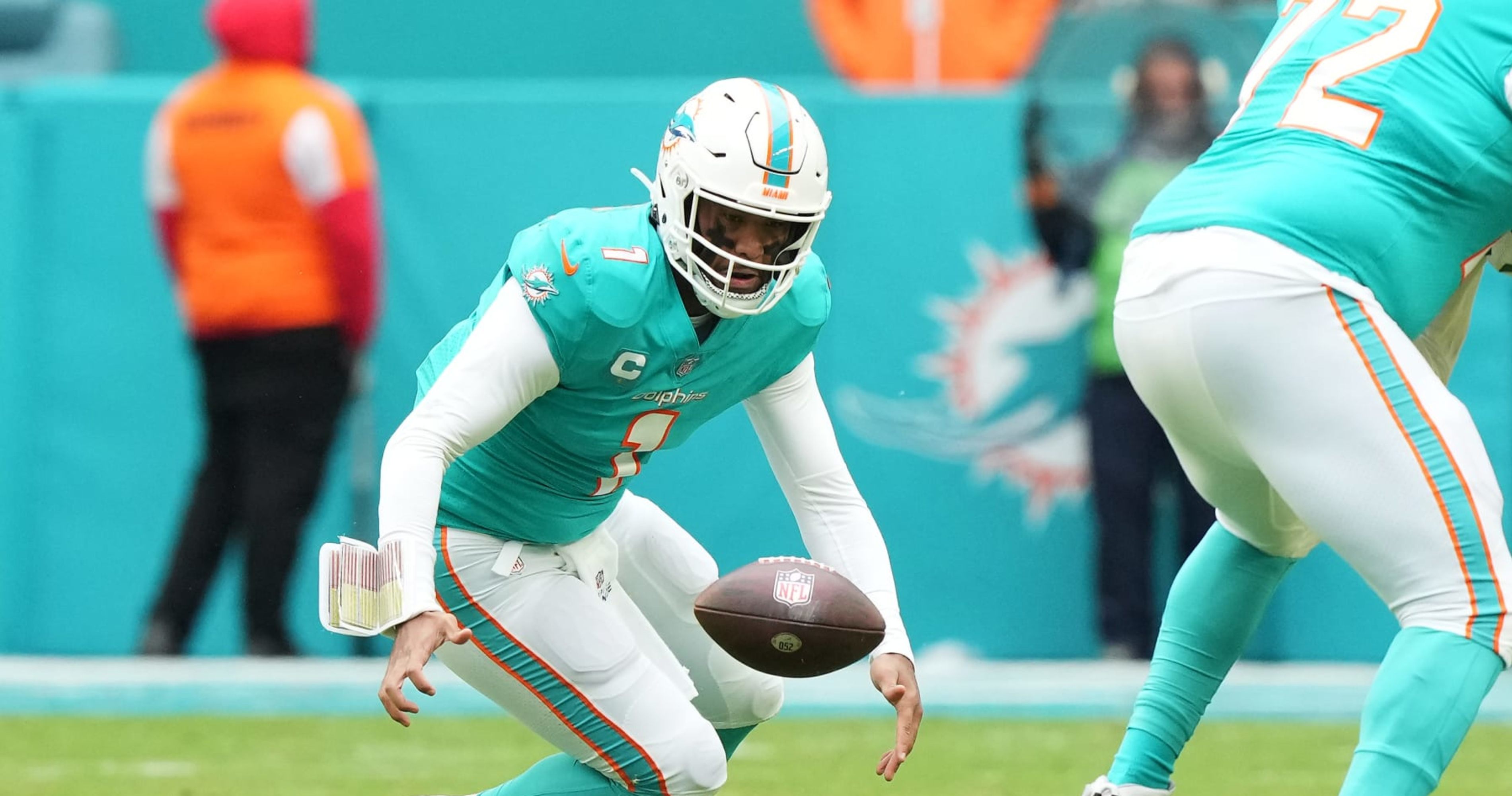 CBS Sports sideline reporter AJ Ross interviews Miami Dolphins quarterback  Tua Tagovailoa (1) on the field after the Dolphins defeated the Cleveland  Browns during an NFL football game, Sunday, Nov. 13, 2022