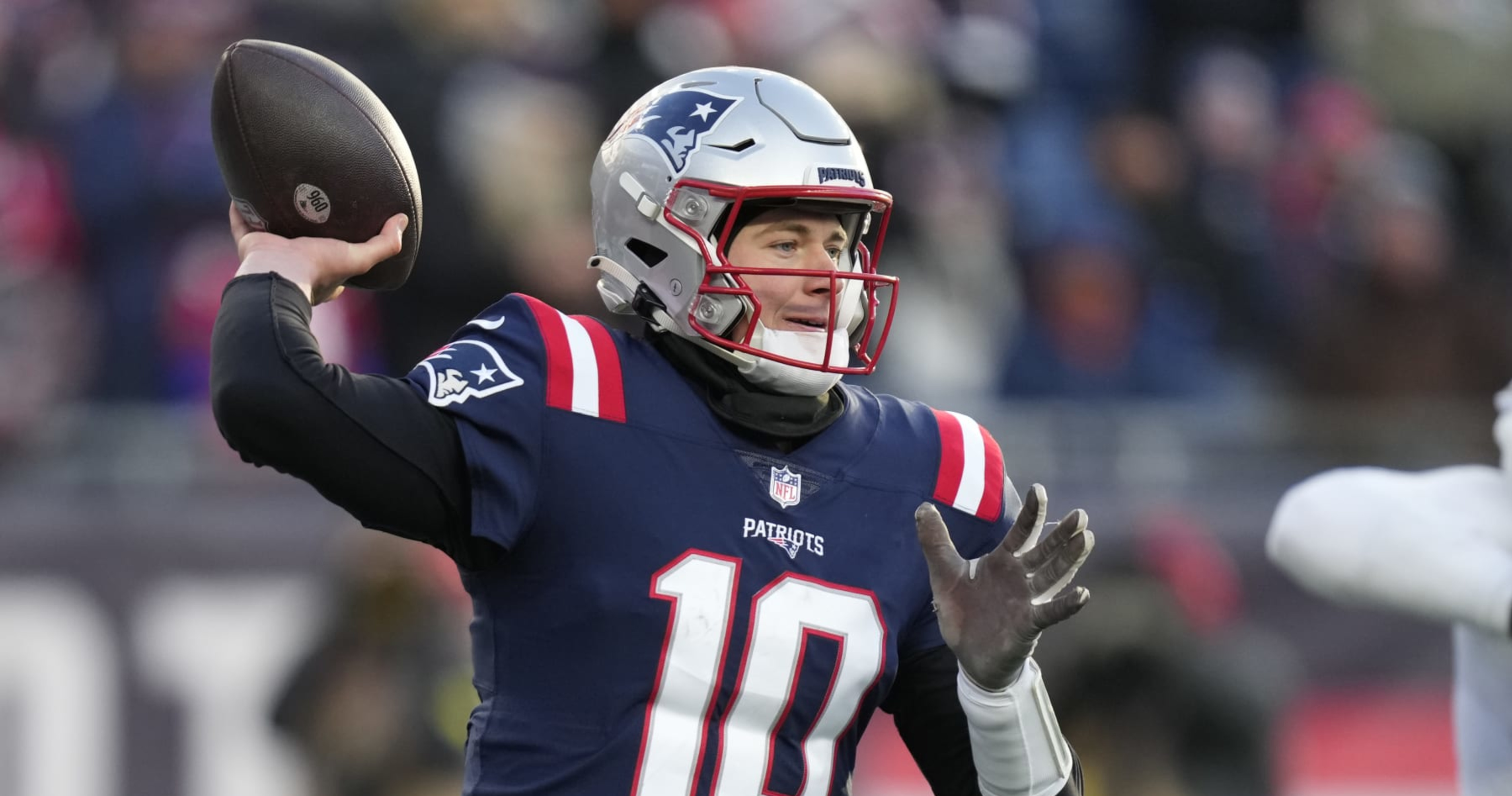 Patriots QB Mac Jones wants to 're-earn the respect' in 2023