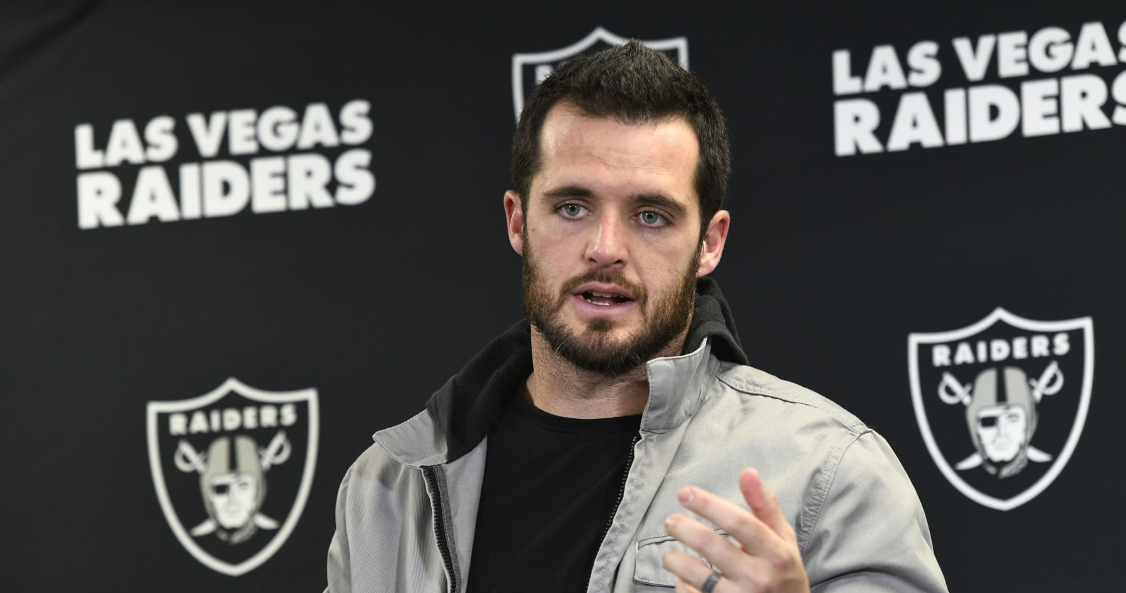 Raiders QB Derek Carr reportedly scheduled to visit Saints on