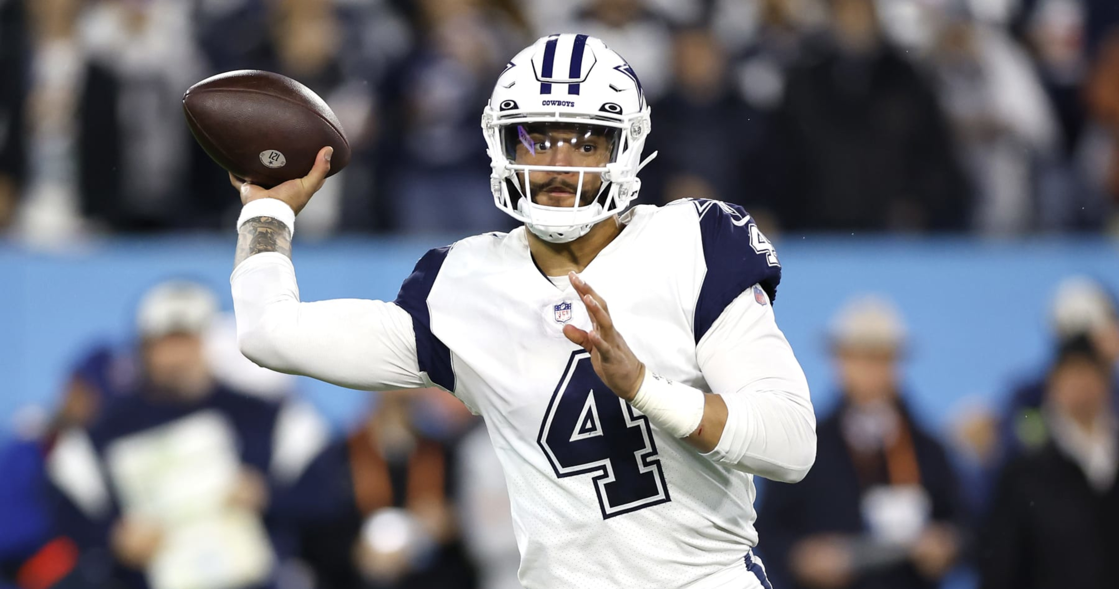 Dallas Cowboys top banged-up Tennessee Titans 27-13