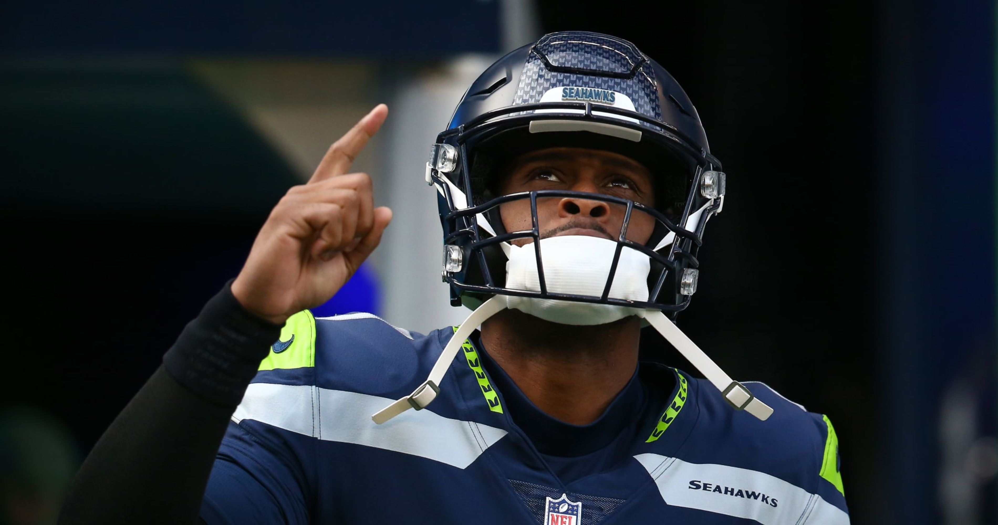 Seahawks' Geno Smith Earns $1M Contract Bonus After Eclipsing 4K Passing Yards