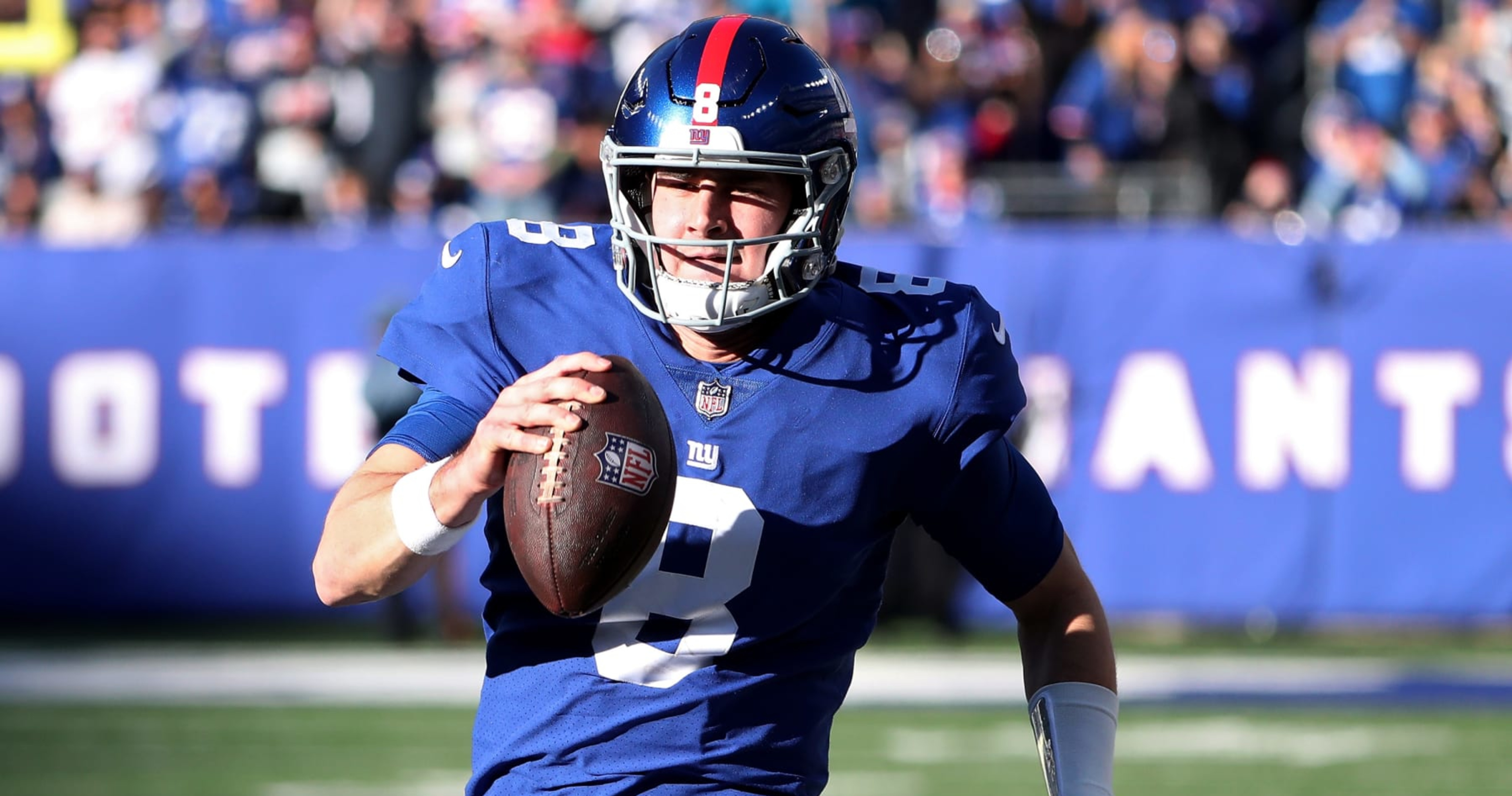 Daniel Jones Earns the Right to Be Giants' QB of the Future with ...