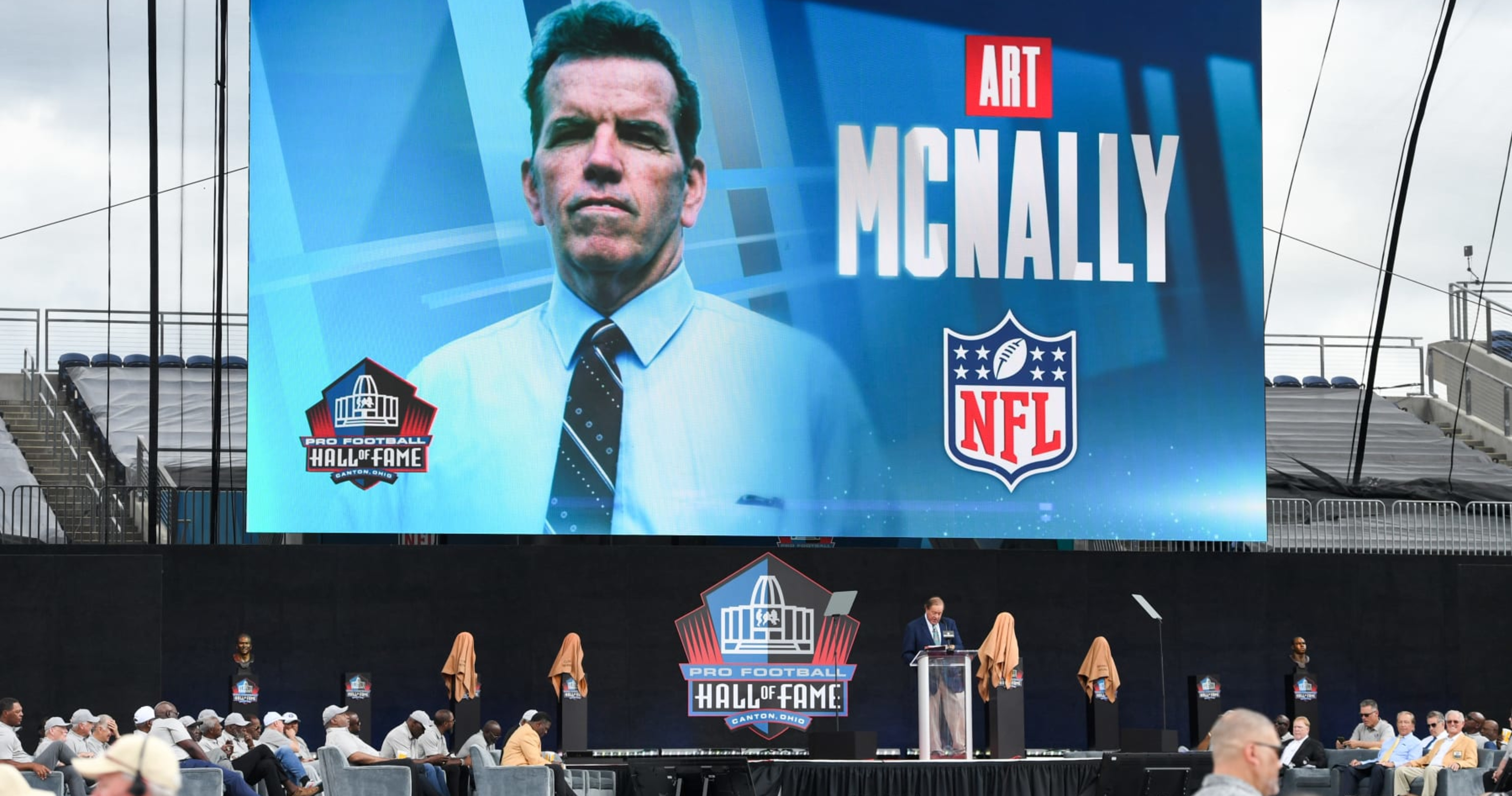 Art McNally Dies at Age 97; 1st On-Field Official Inducted into Pro Football HOF