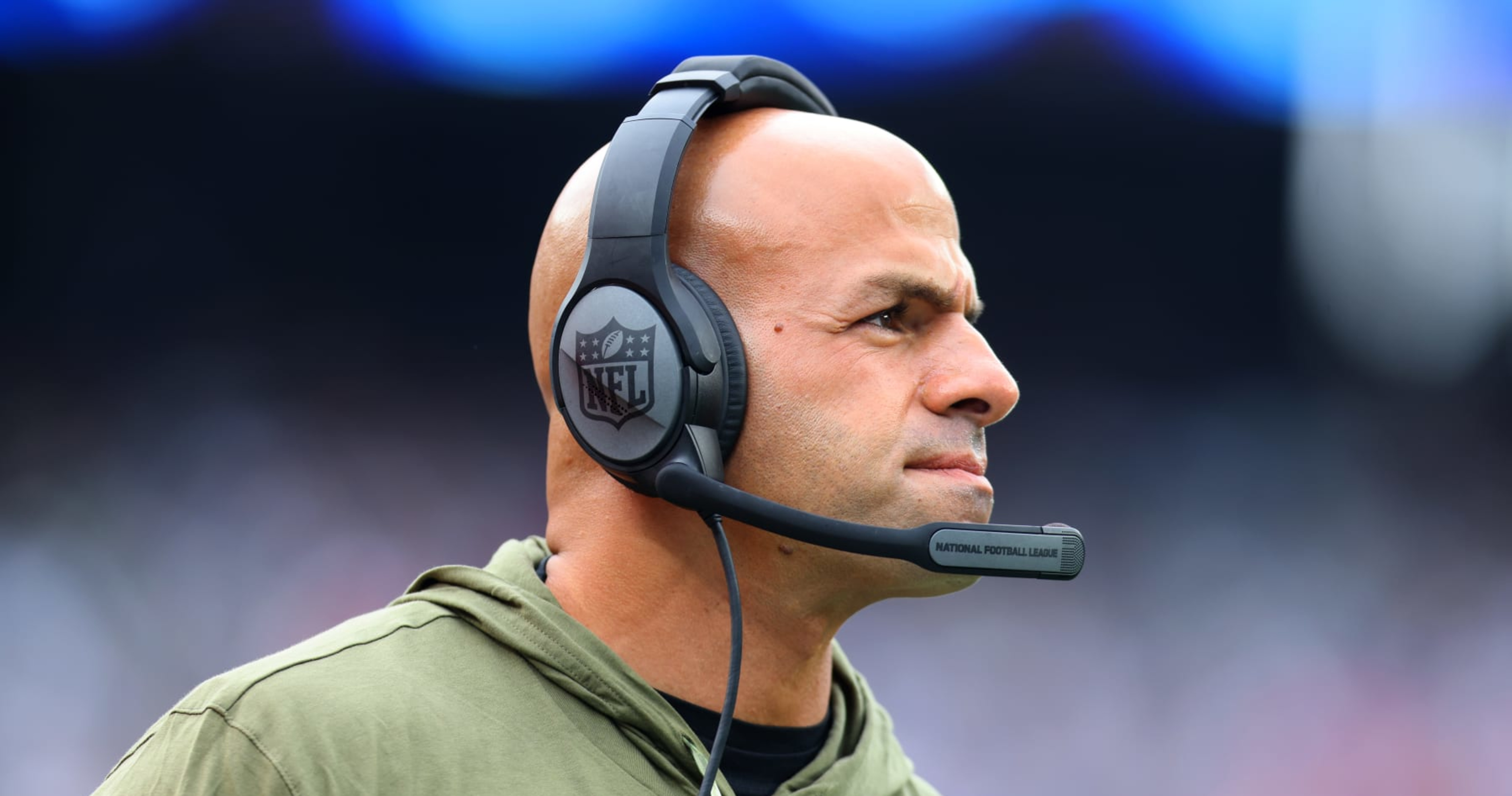 NFL Should Be Embarrassed - Fans and Robert Saleh Erupt Over SNF  Officiating