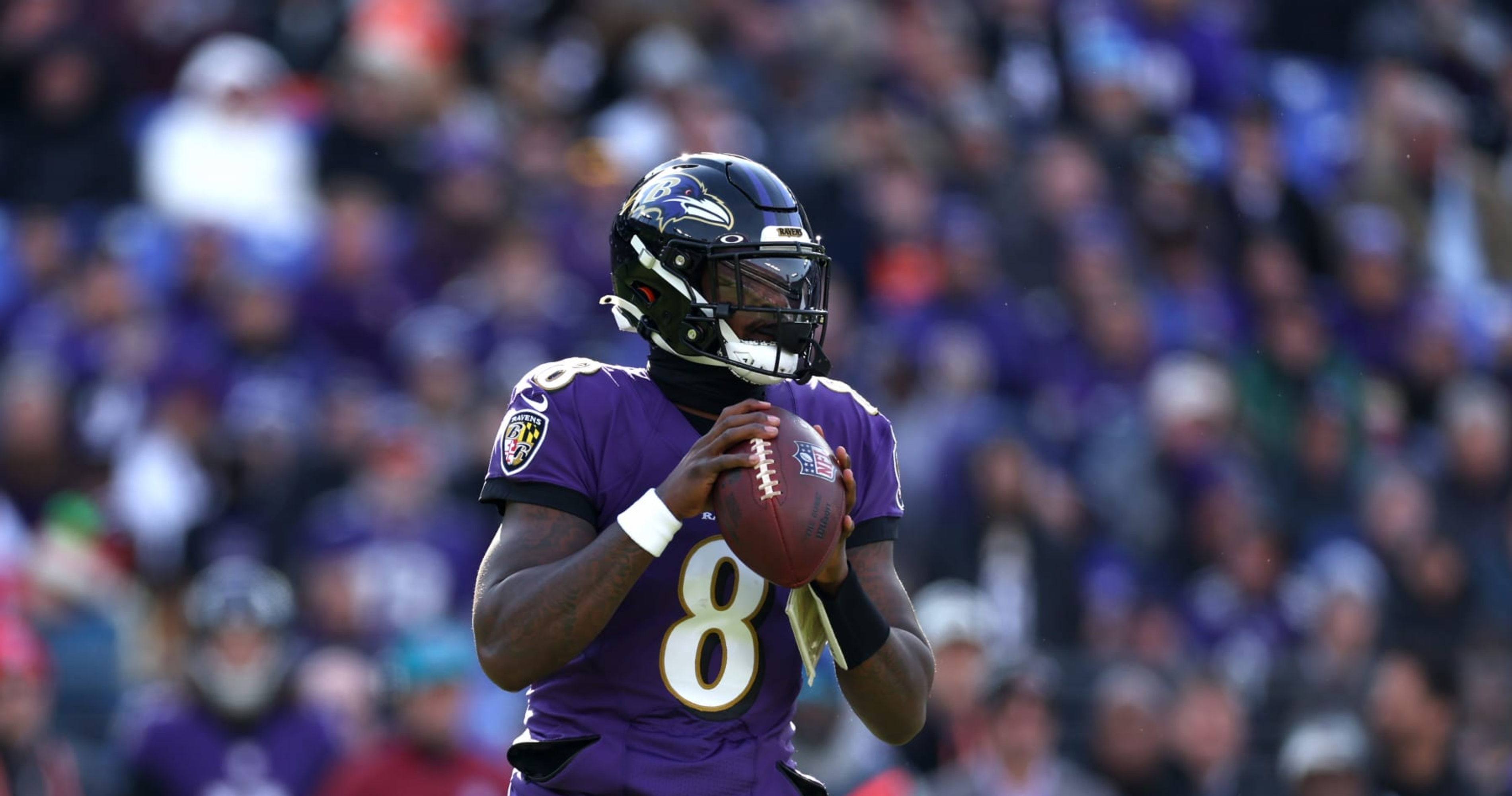 Lamar Jackson may play in Baltimore's Wild Card game, per report