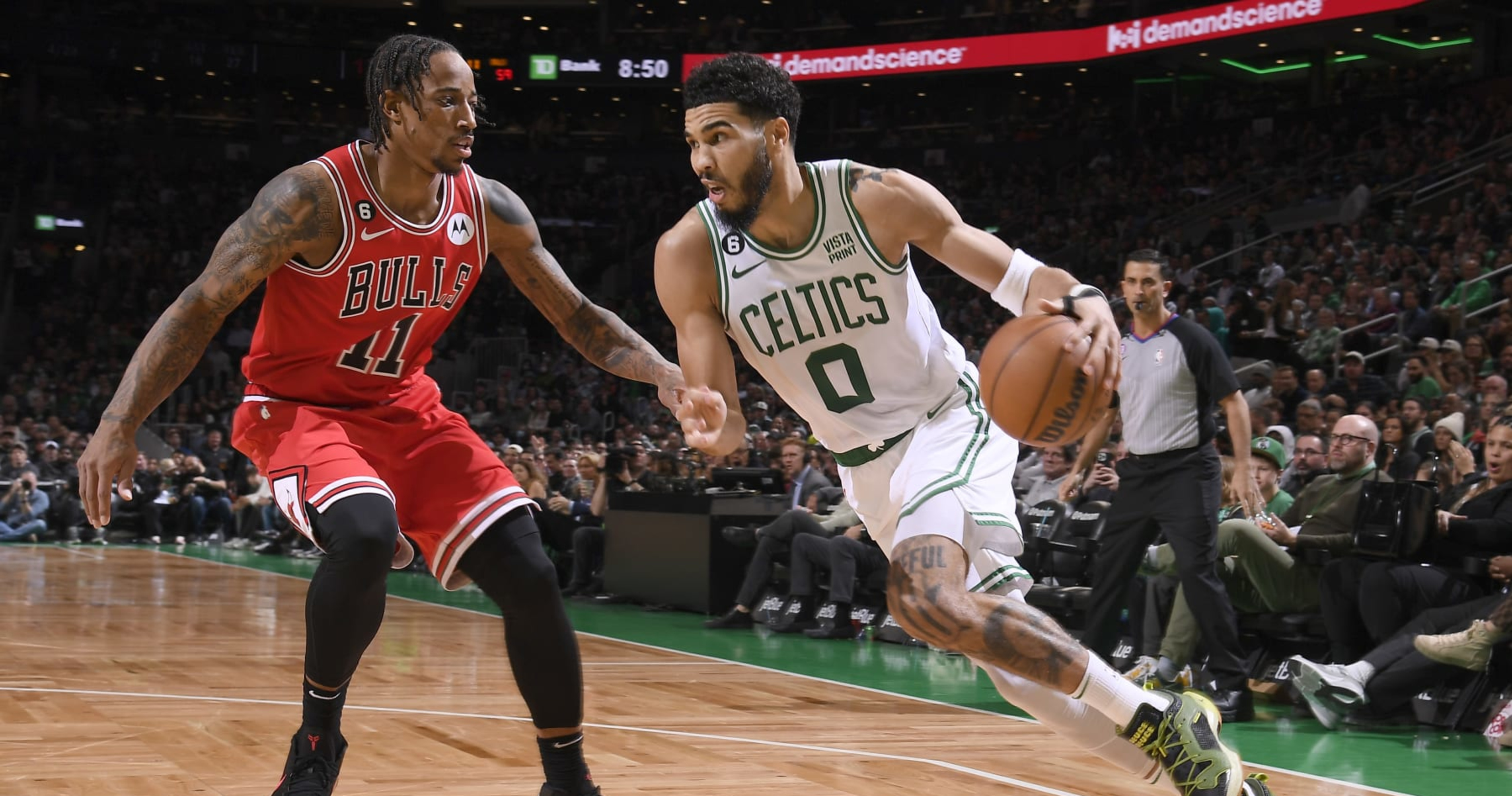 Twitter Hypes Jayson Tatum for Dropping 32 in Celtics' Win over Zach LaVine, Bulls