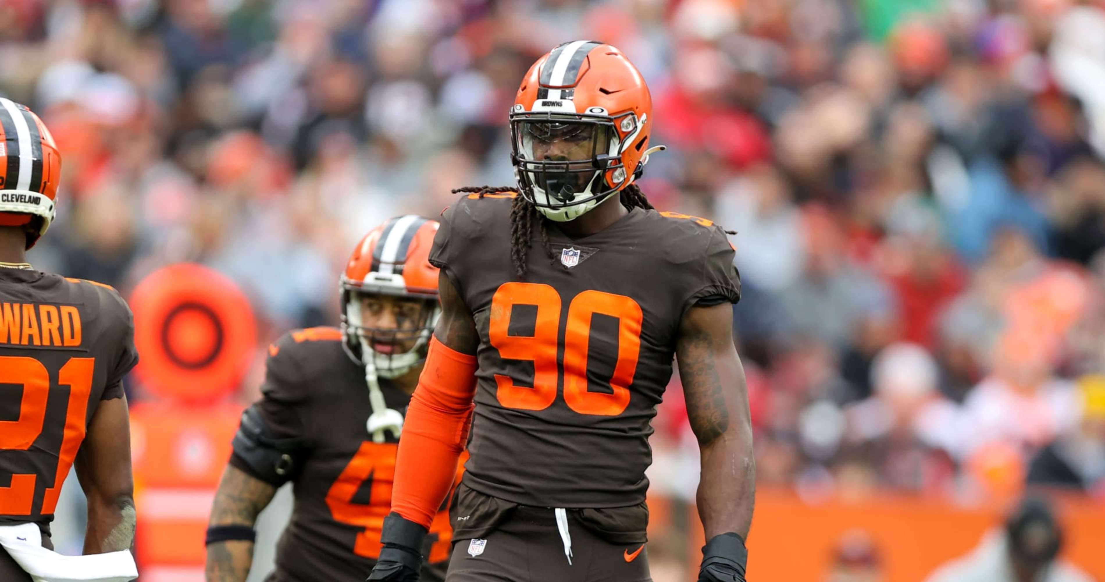 Jadeveon Clowney White Cleveland Browns Player-Issued #90 Throwback Jersey  from the 2021 NFL Season