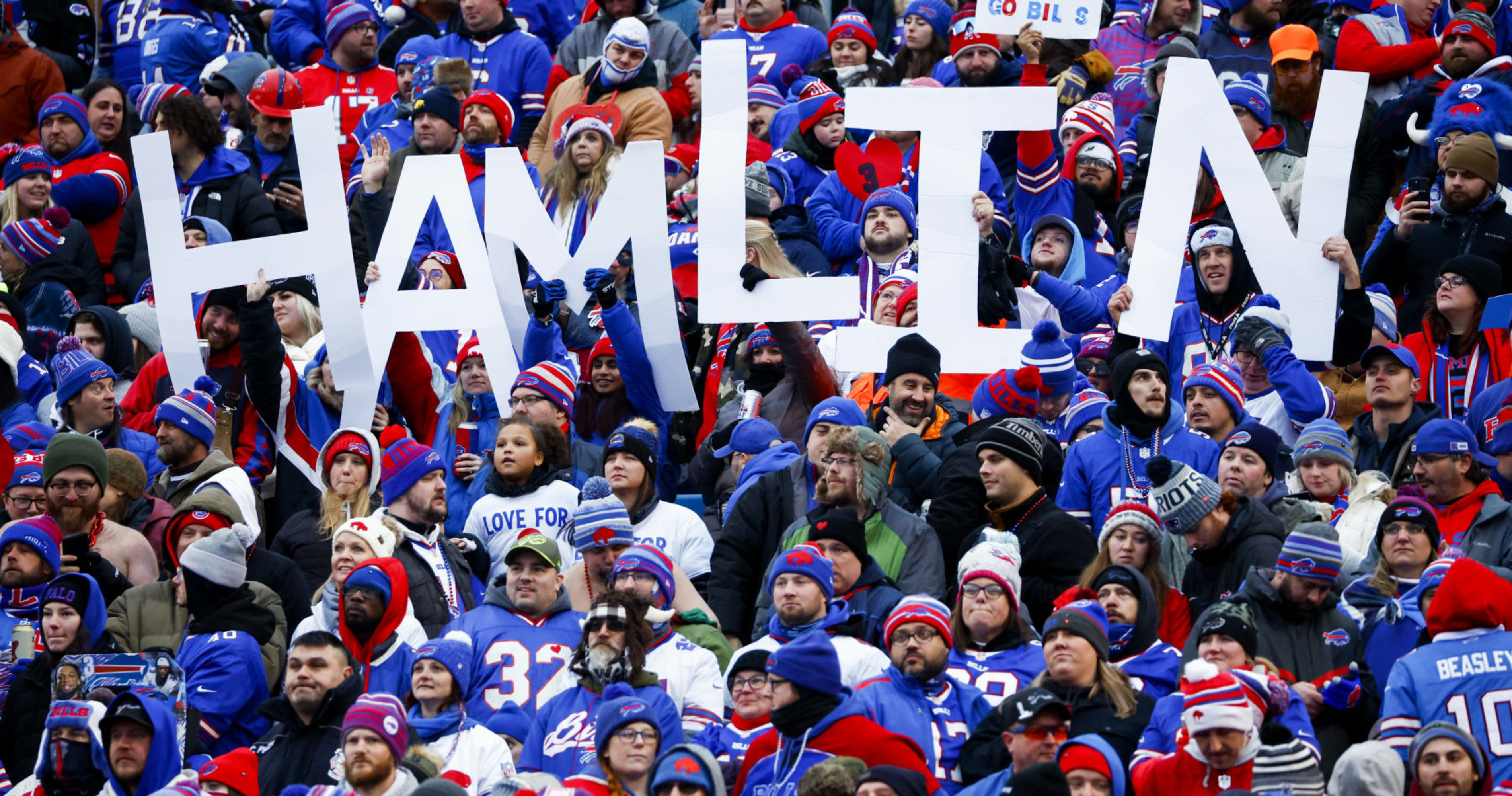 Bills' Damar Hamlin Had NFL's Top-Selling Jersey for Week 18 over