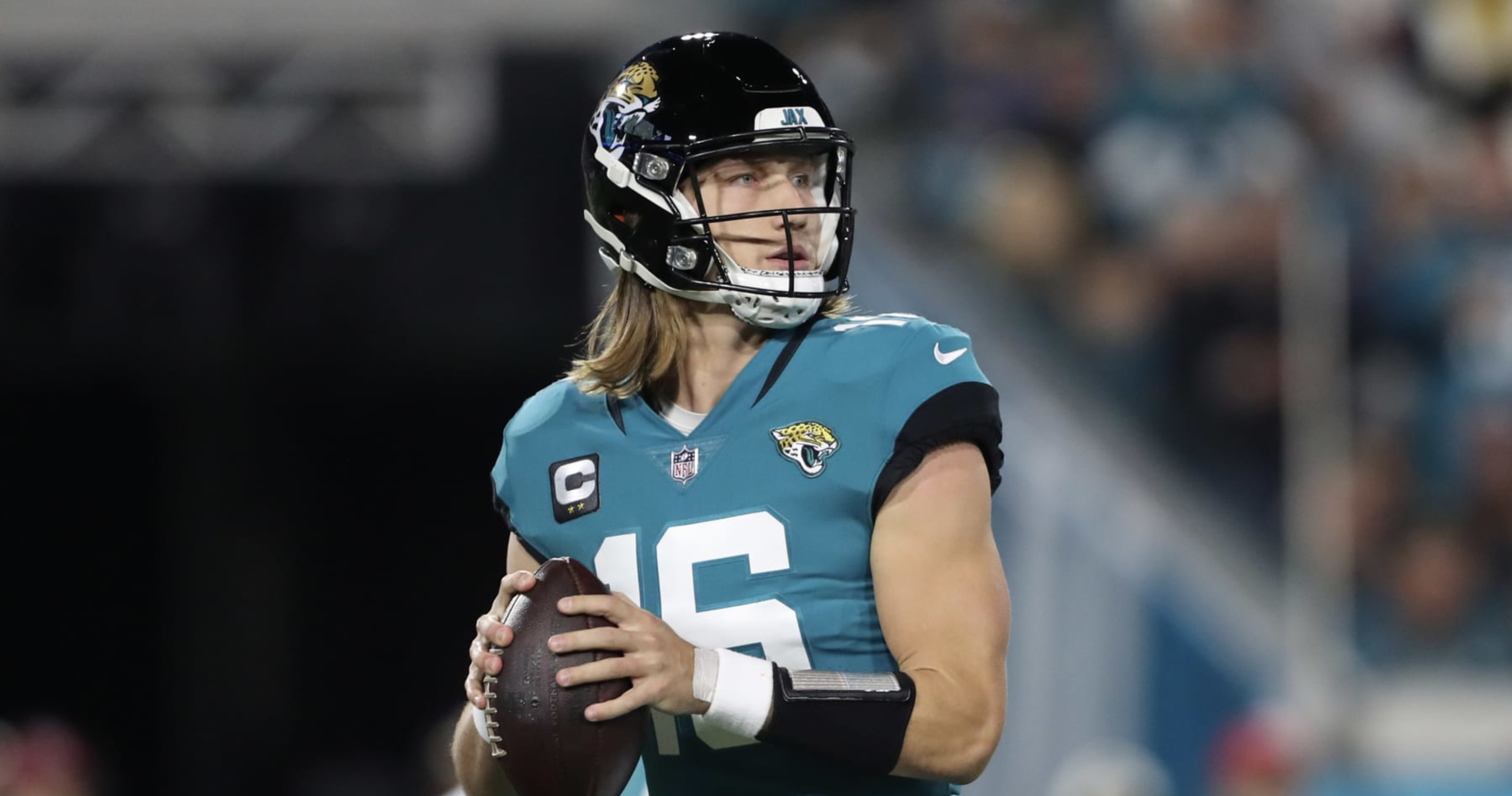 Chargers-Jaguars DFS Picks: Austin Ekeler and Trevor Lawrence