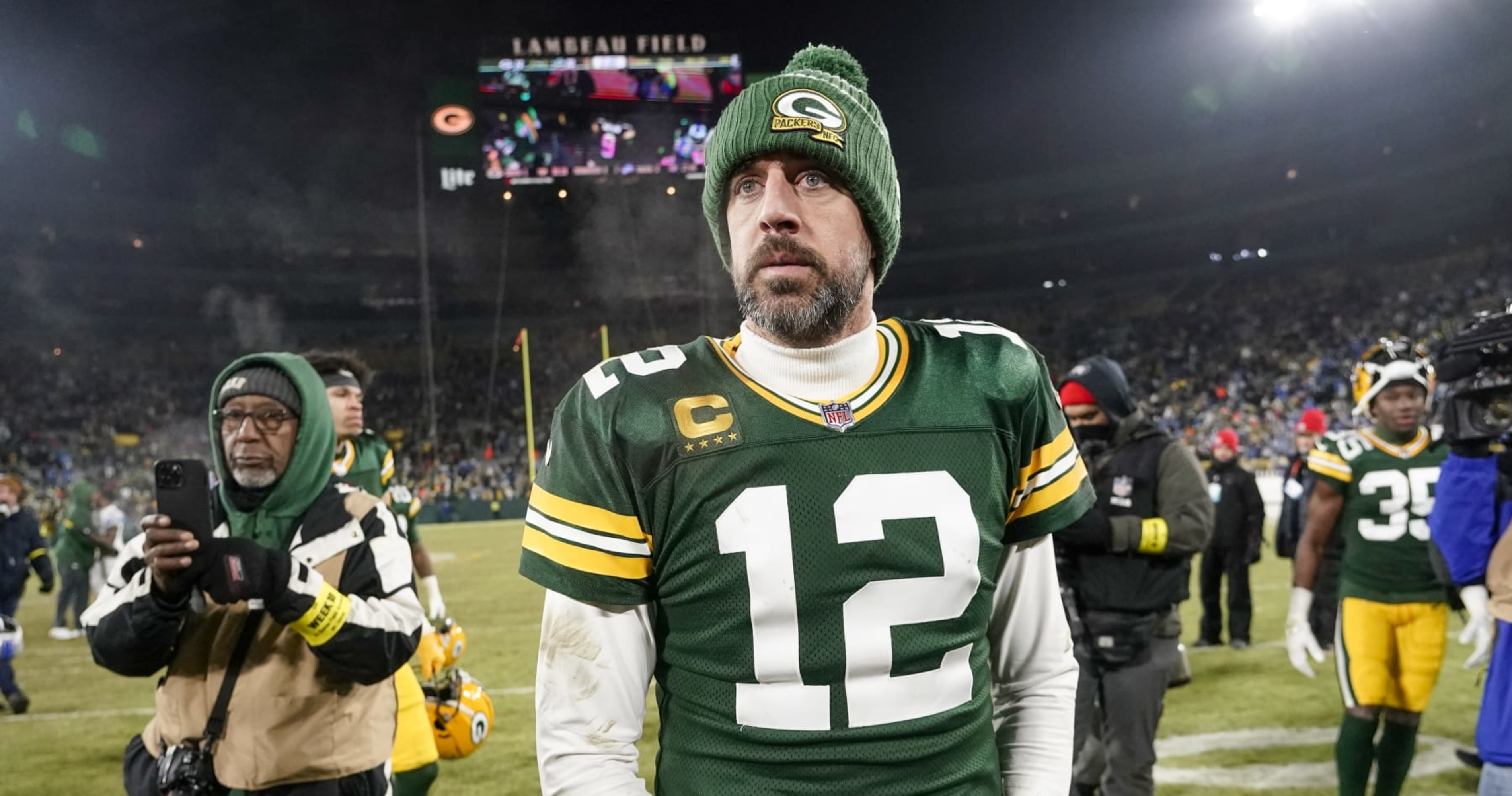 Green Bay Packers' Aaron Rodgers reportedly plans to play this season