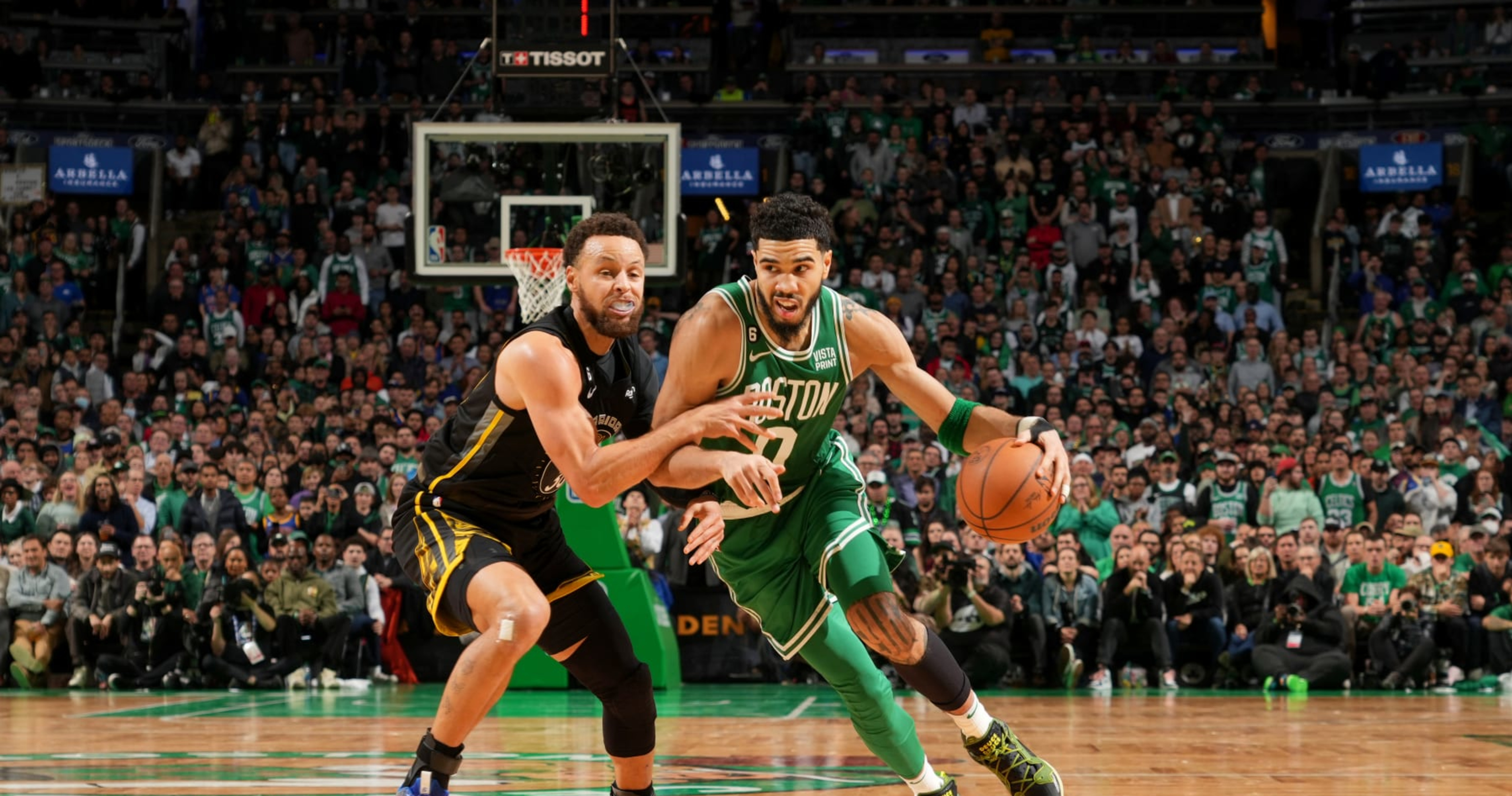 Tatum (44) bests Curry (47), Celtics beat Warriors 119-114 – KXAN Austin